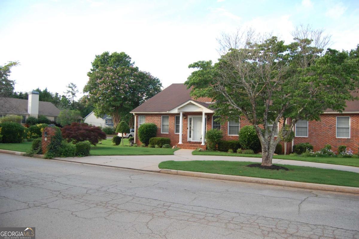 Home in Conyers, GA 30013 — photo 3