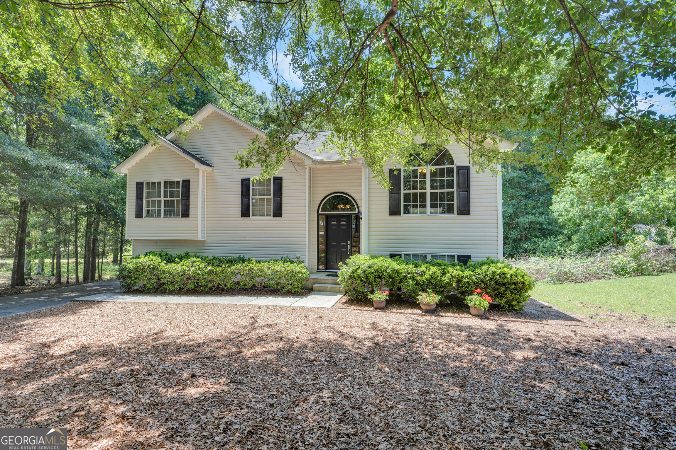 132 McKenzie Ct — photo