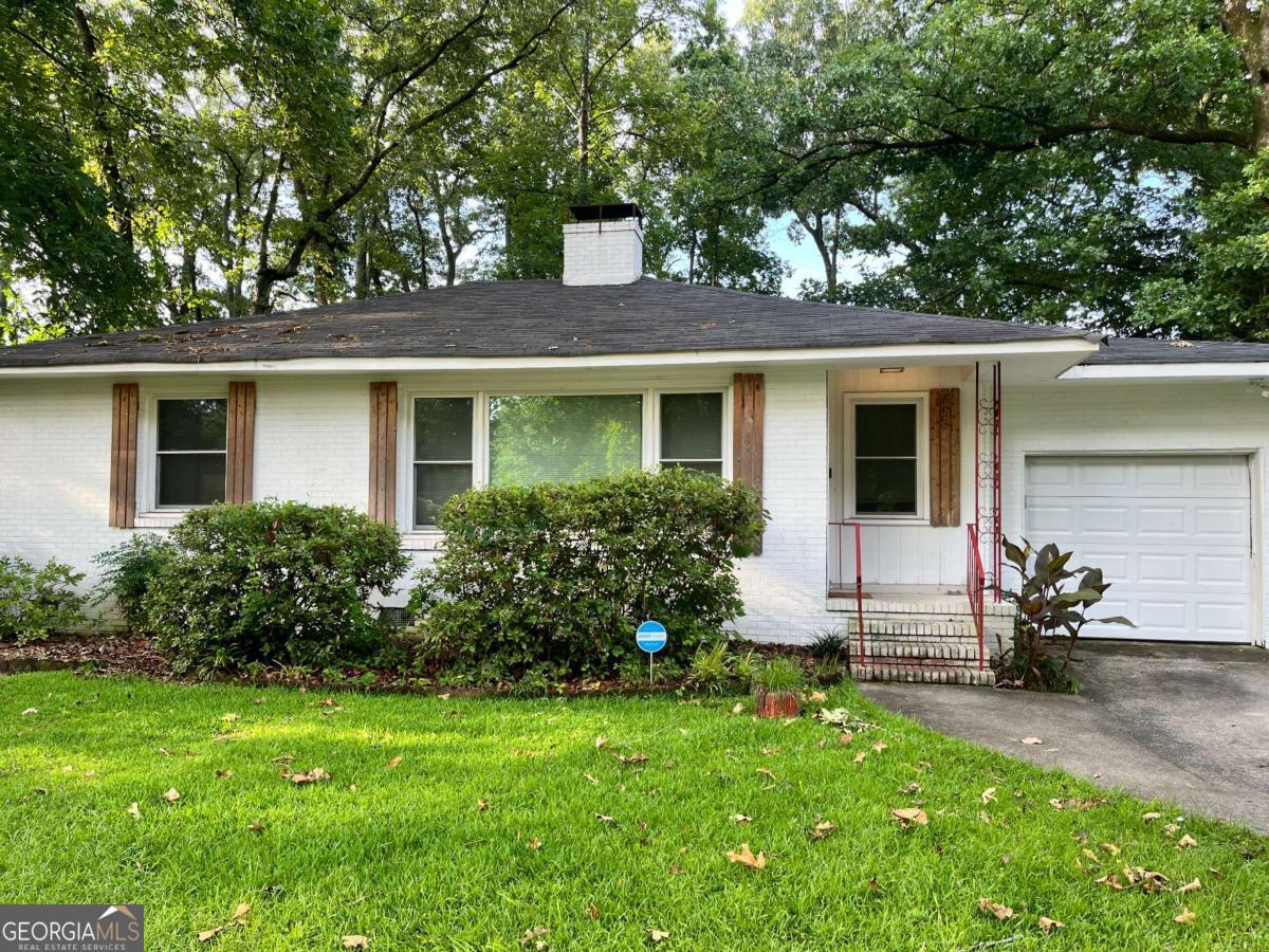 307 Cherokee Dr — photo
