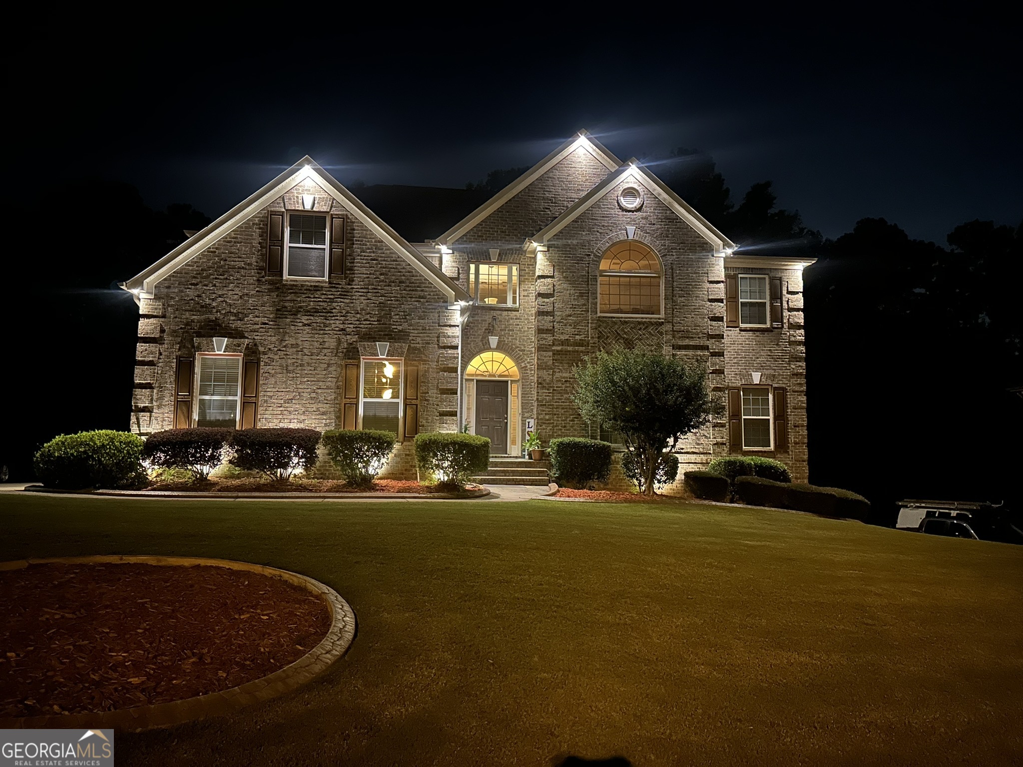 2420 Brynlyn Woods Dr NE — photo