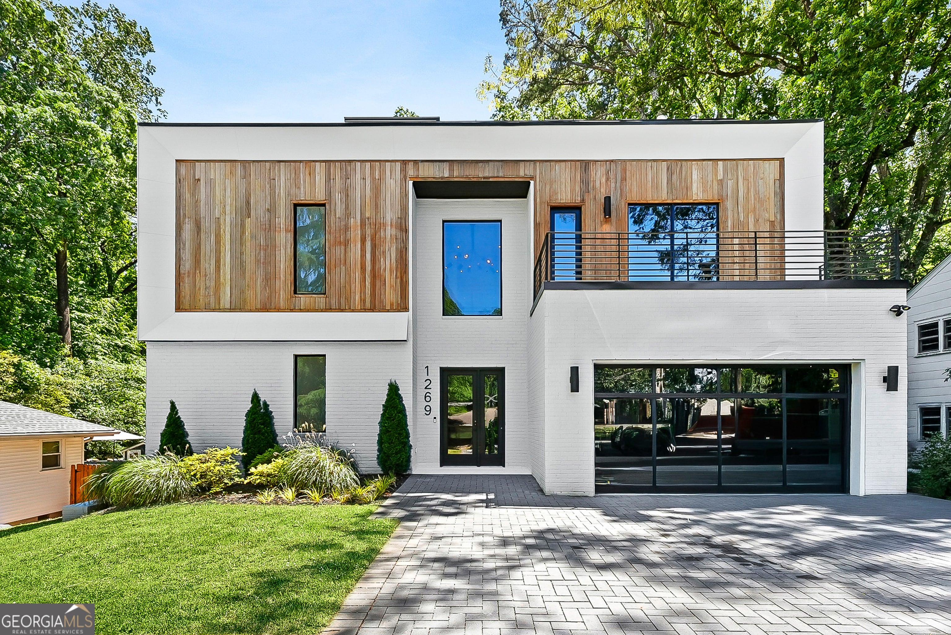 1269 Mayfair Dr — photo