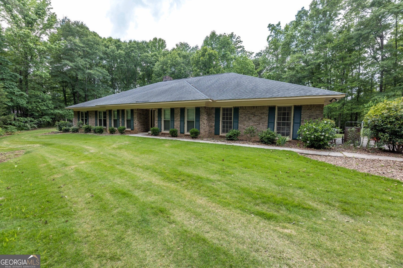 9509 Chickasaw Ct — photo