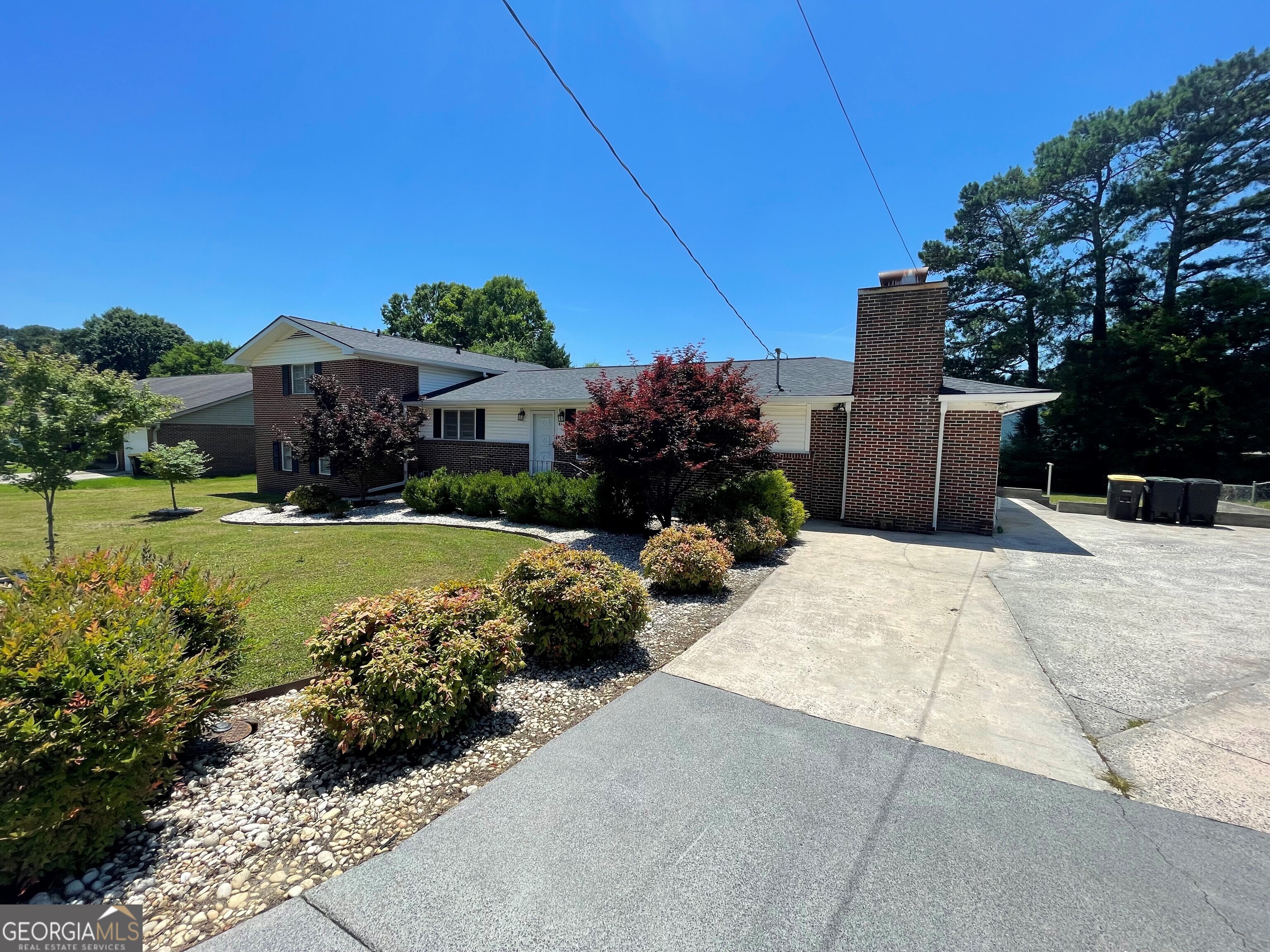 51 Lyons Dr NW — photo