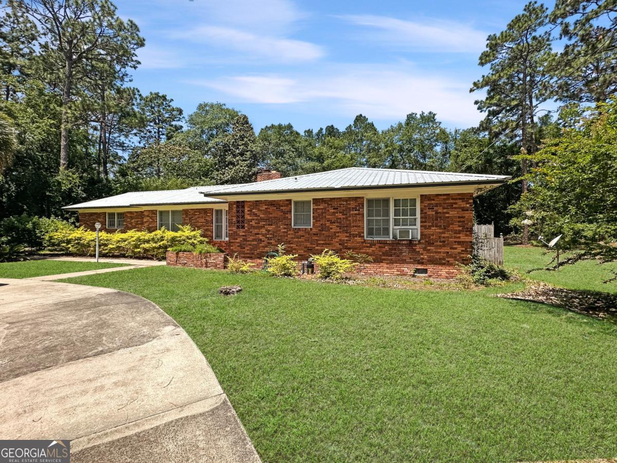 164 Conway Dr — photo