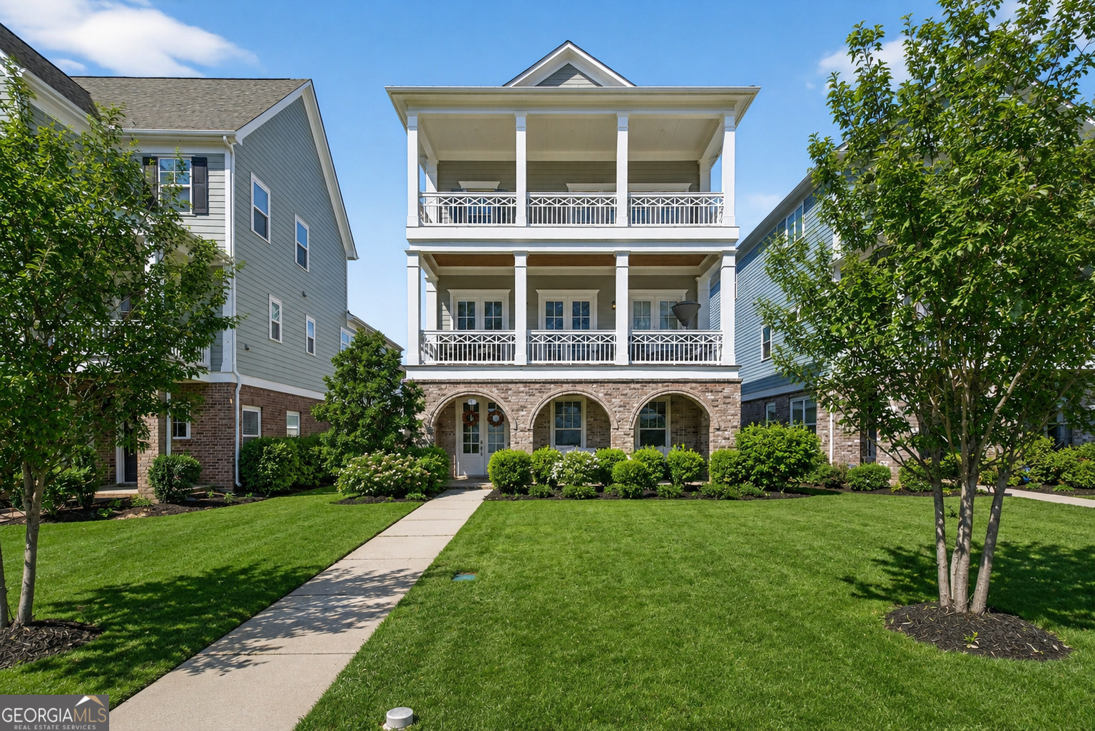 417 Bandon Way — photo