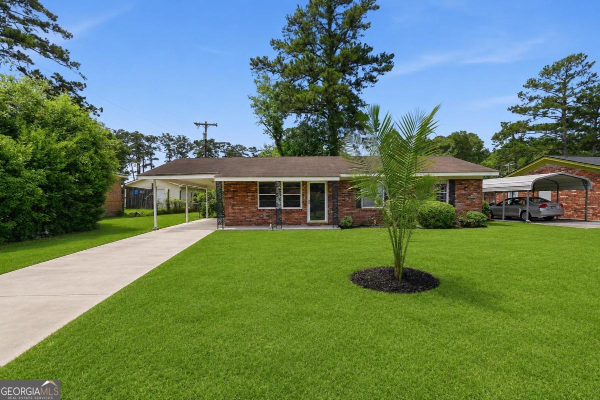 4 Lucian Cir — photo