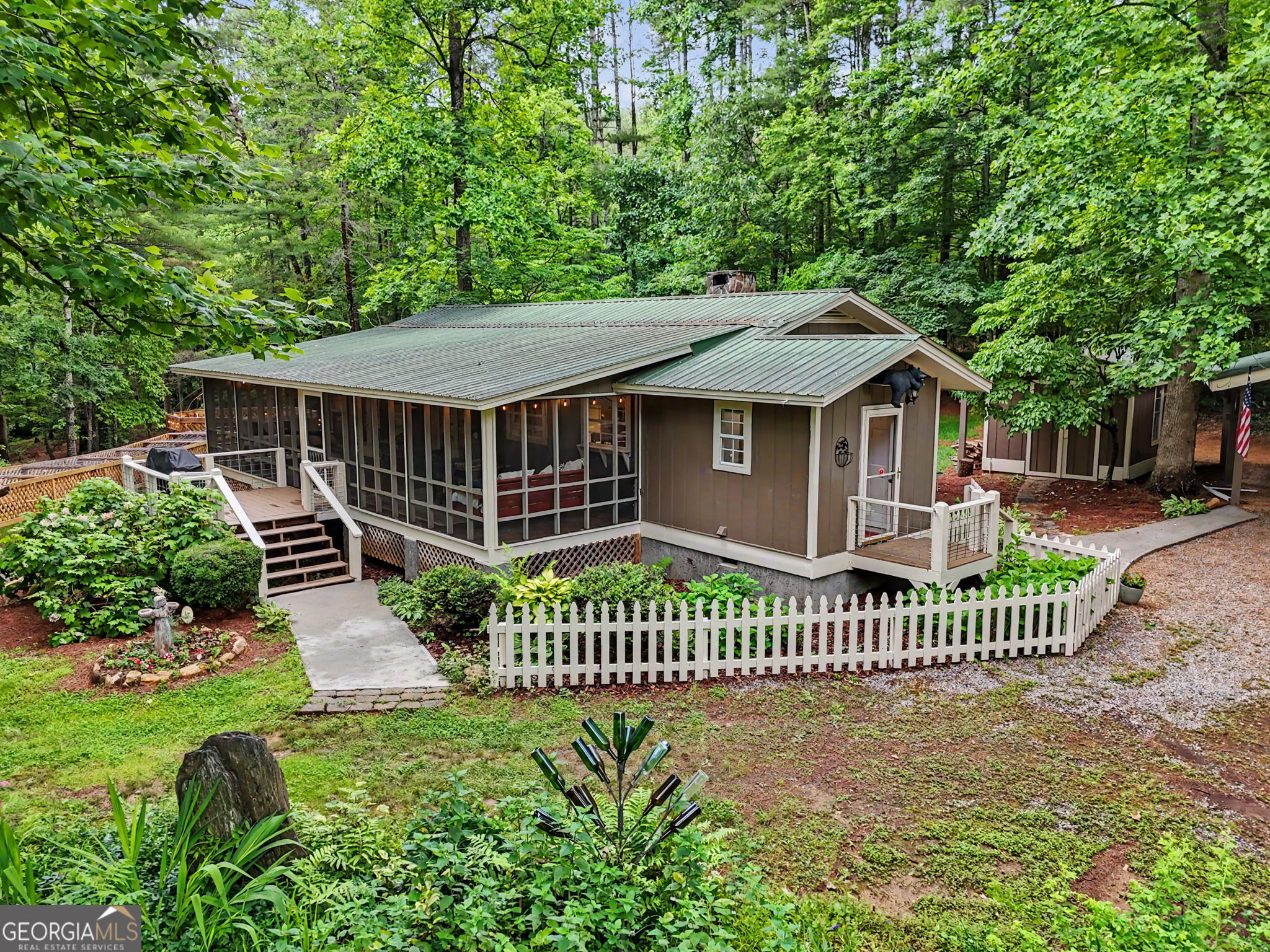 5637 Murray Cove Rd — photo