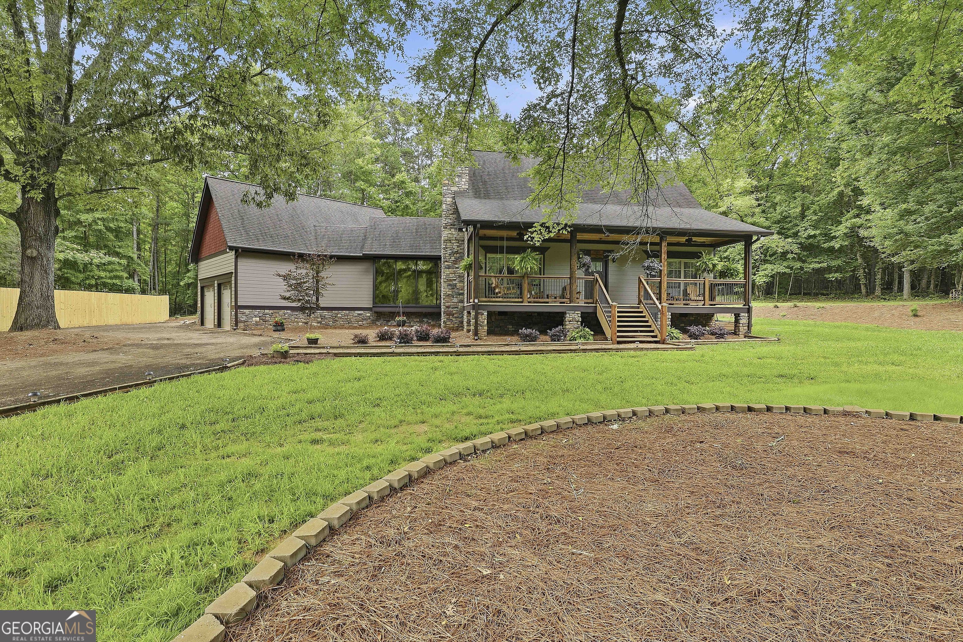 2430 Steele Rd — photo