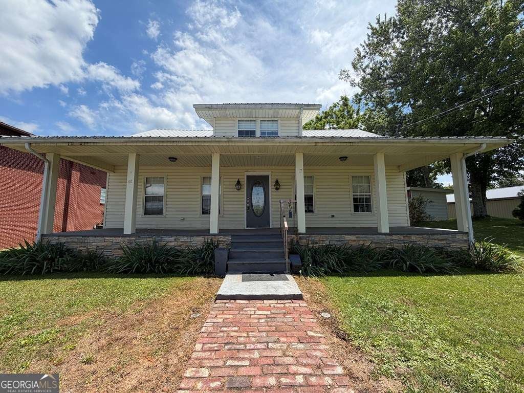 17 Town Square Rd — photo