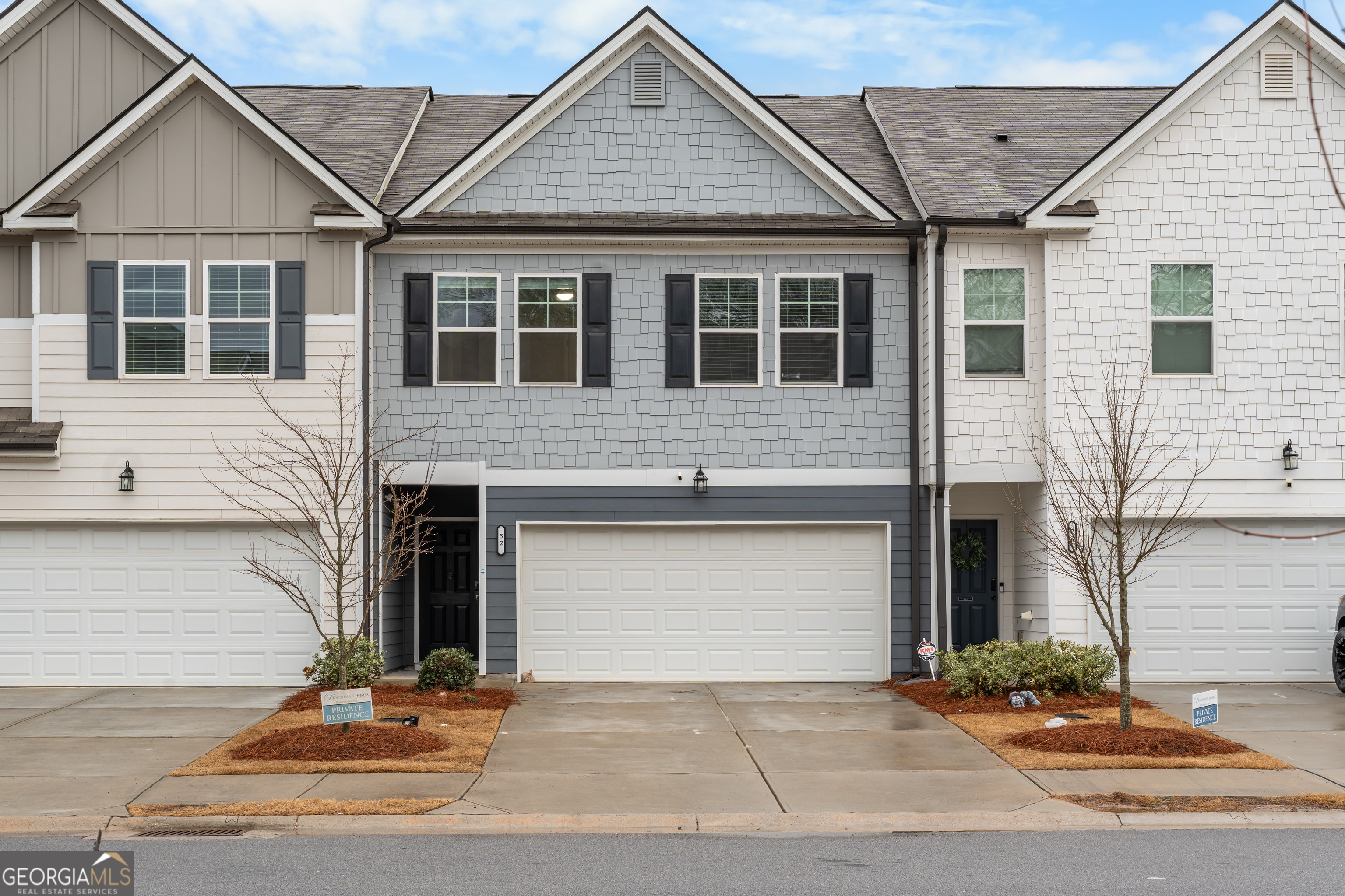 32 Huntley Trce — photo
