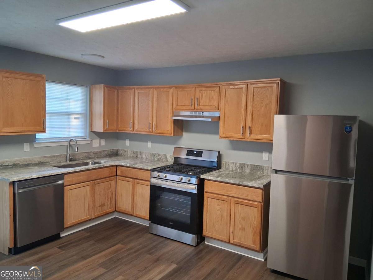 3124 Fields Dr — photo