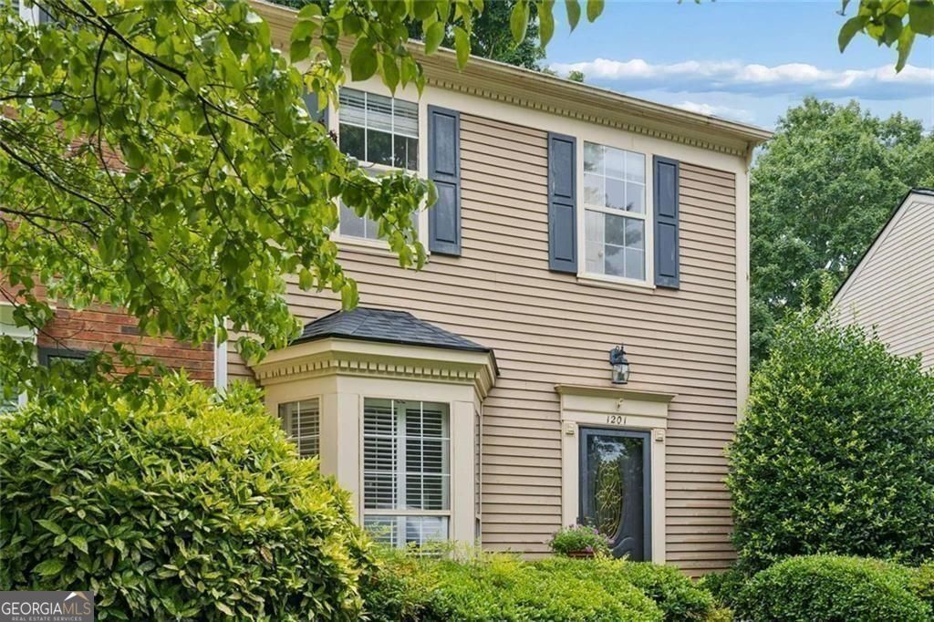 1201 Morningside Park Dr — photo