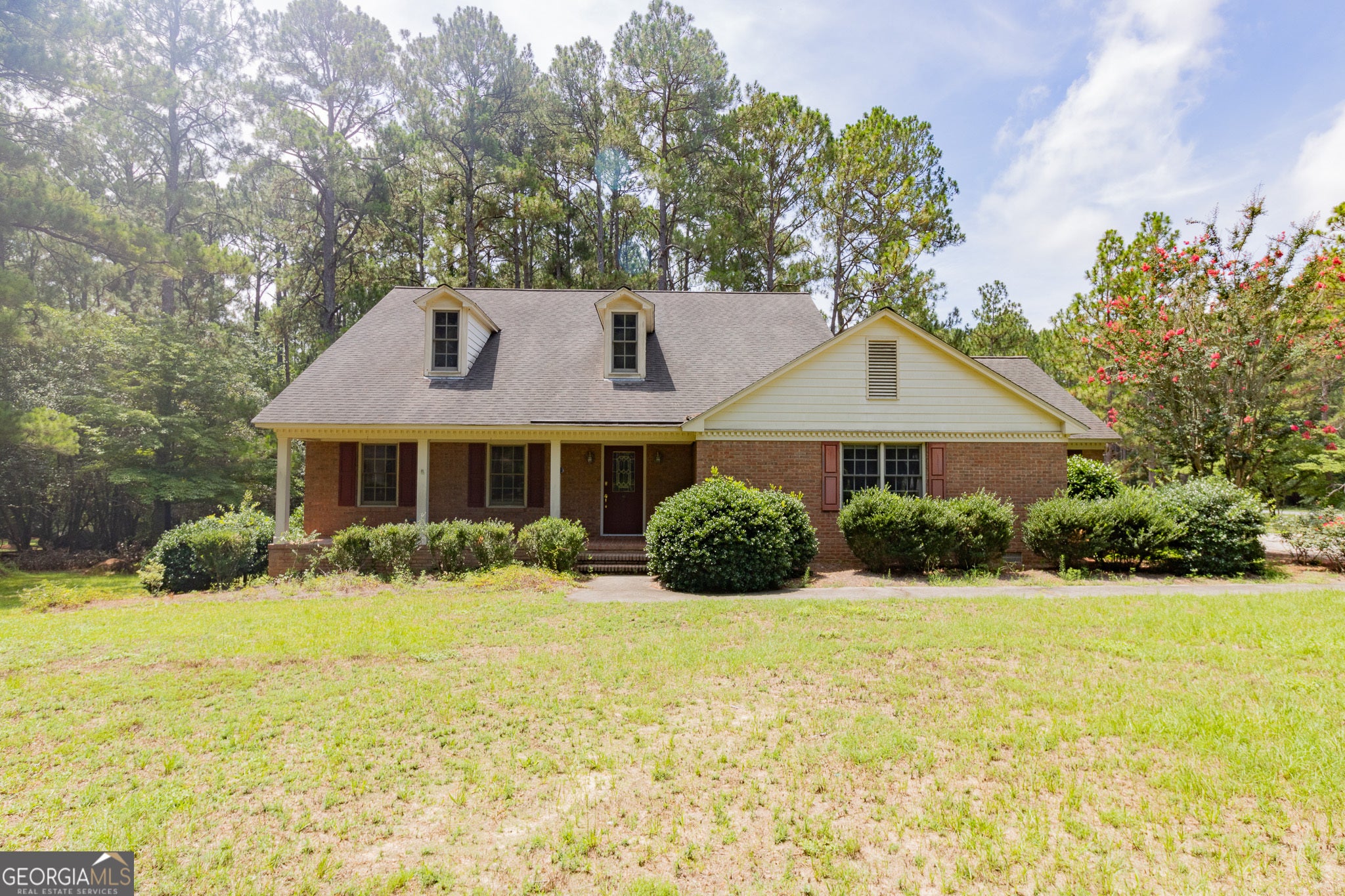 100 Lancaster Pt — photo