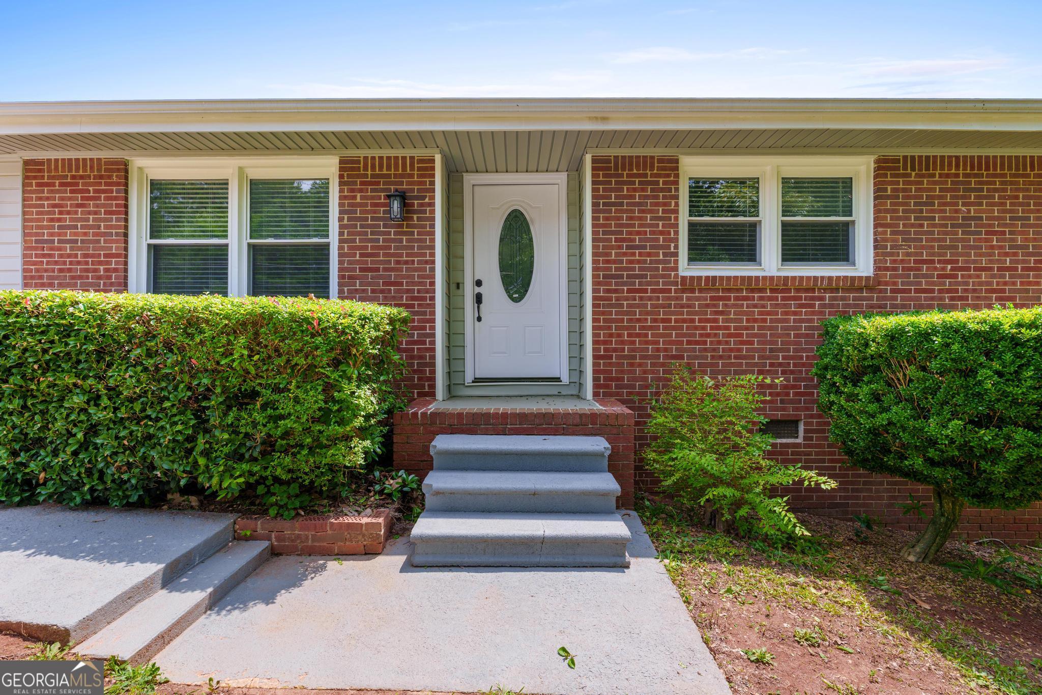 1745 Rockbridge Rd NW — photo