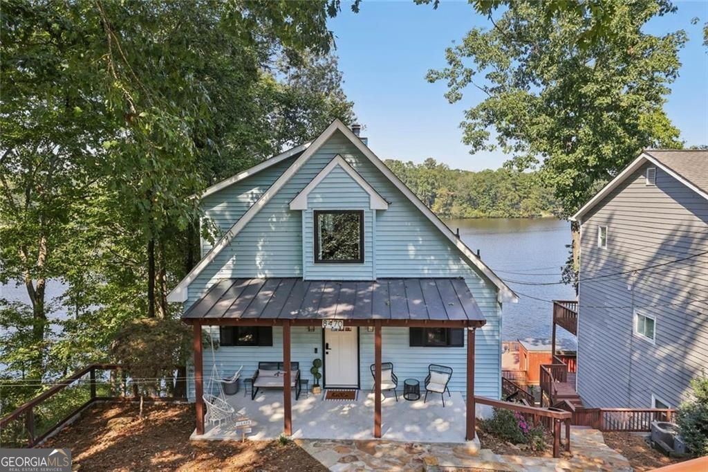 8470 Lake Dr — photo
