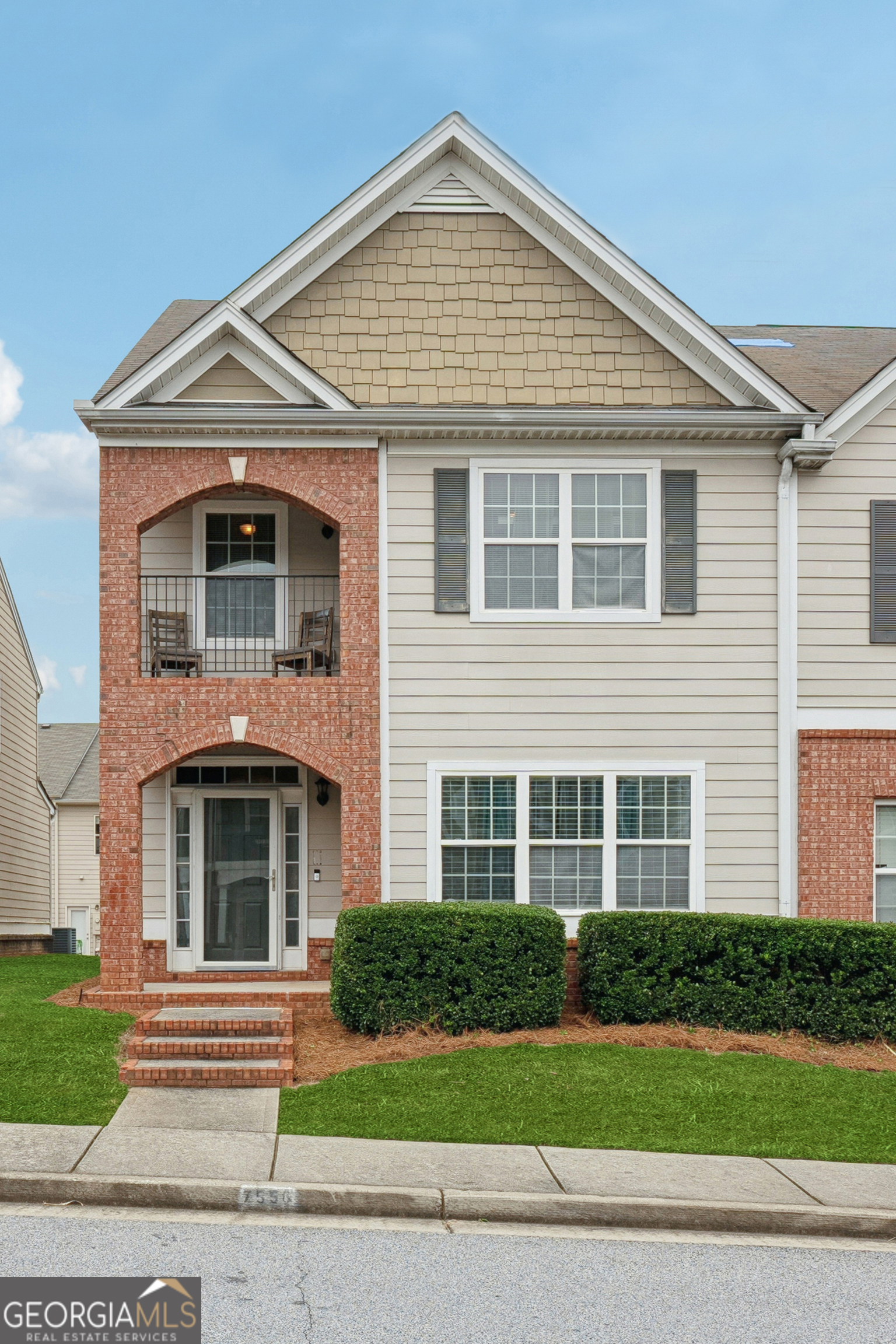 7556 Rutgers Cir — photo