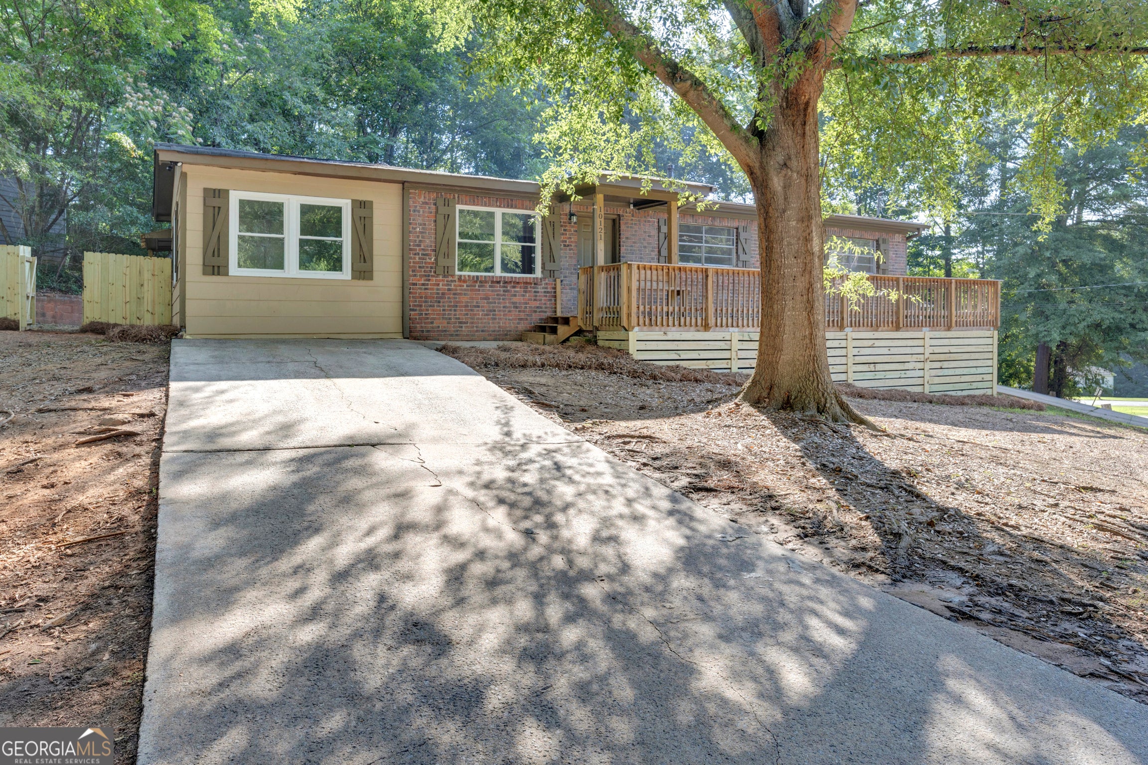 10121 Morris Dr SW — photo