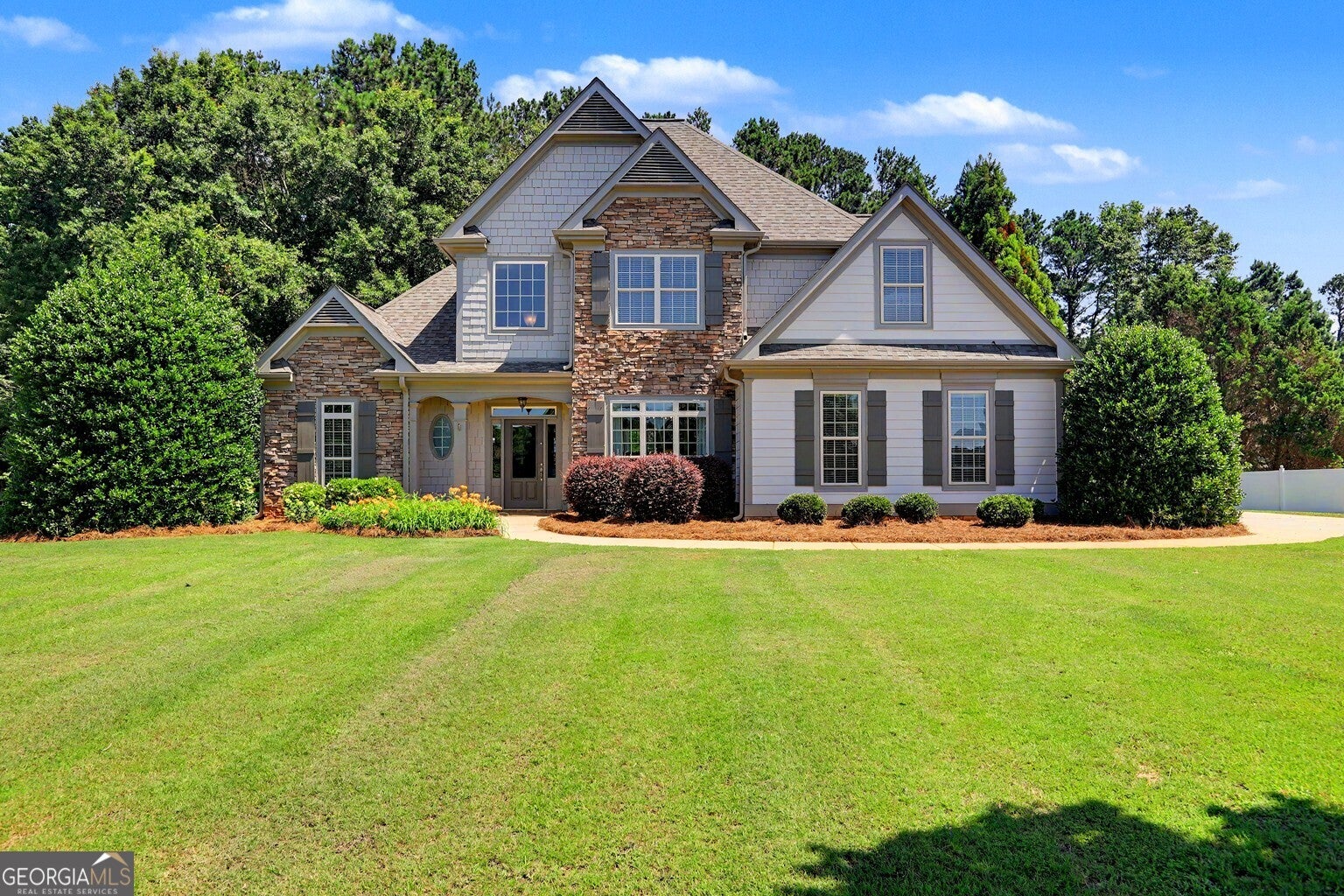 4 White Oak Ln — photo