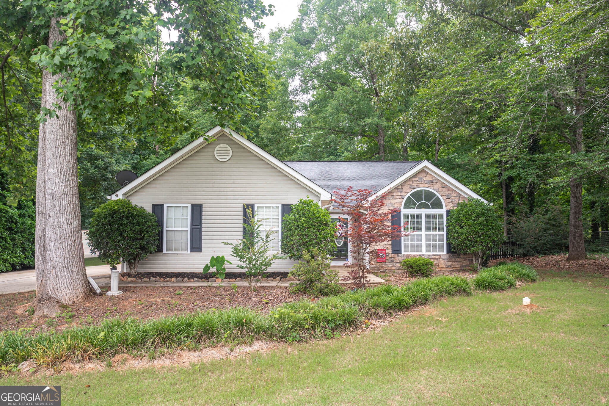 605 Freeman Dr — photo