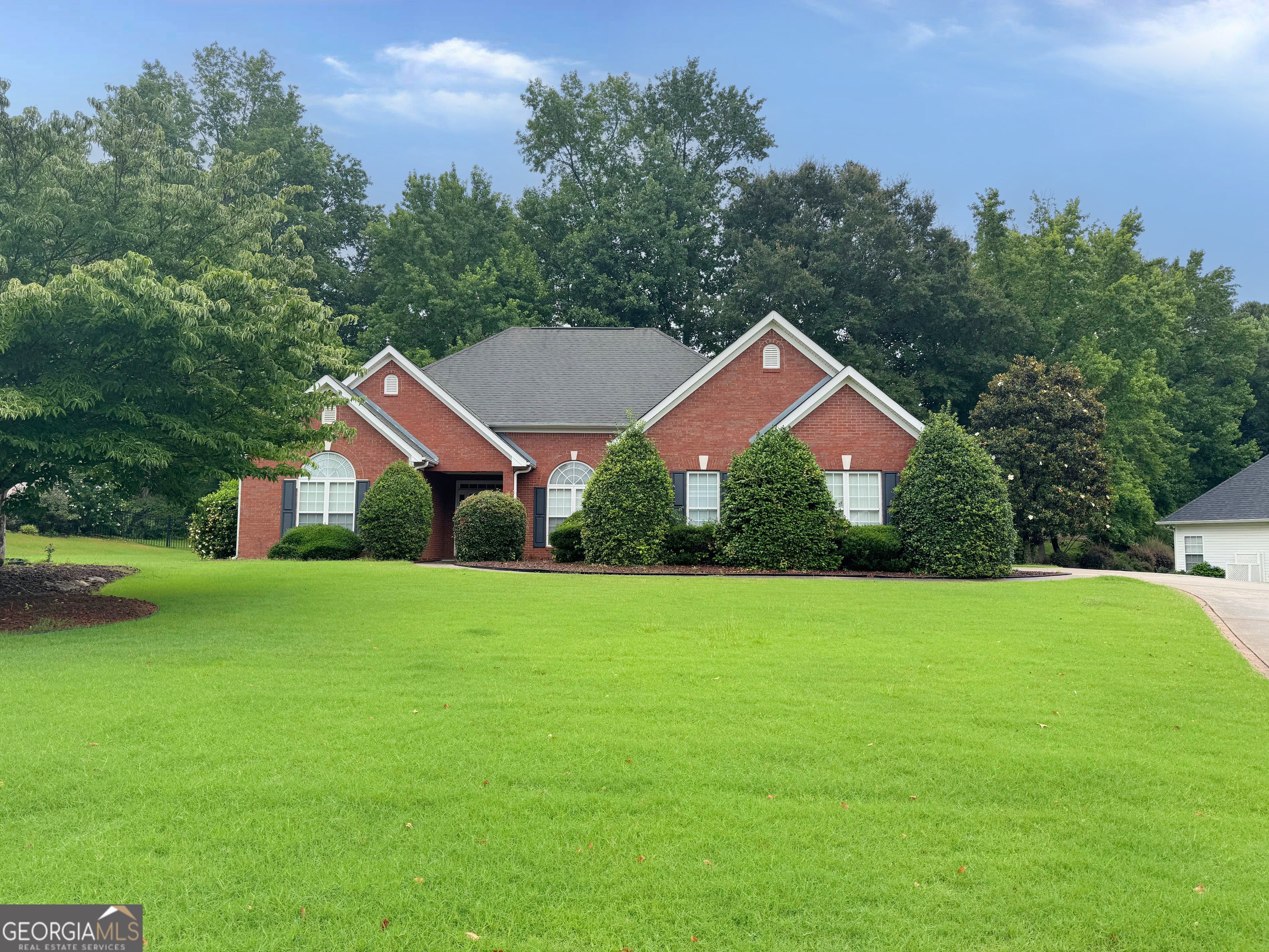75 Wentworth Way — photo