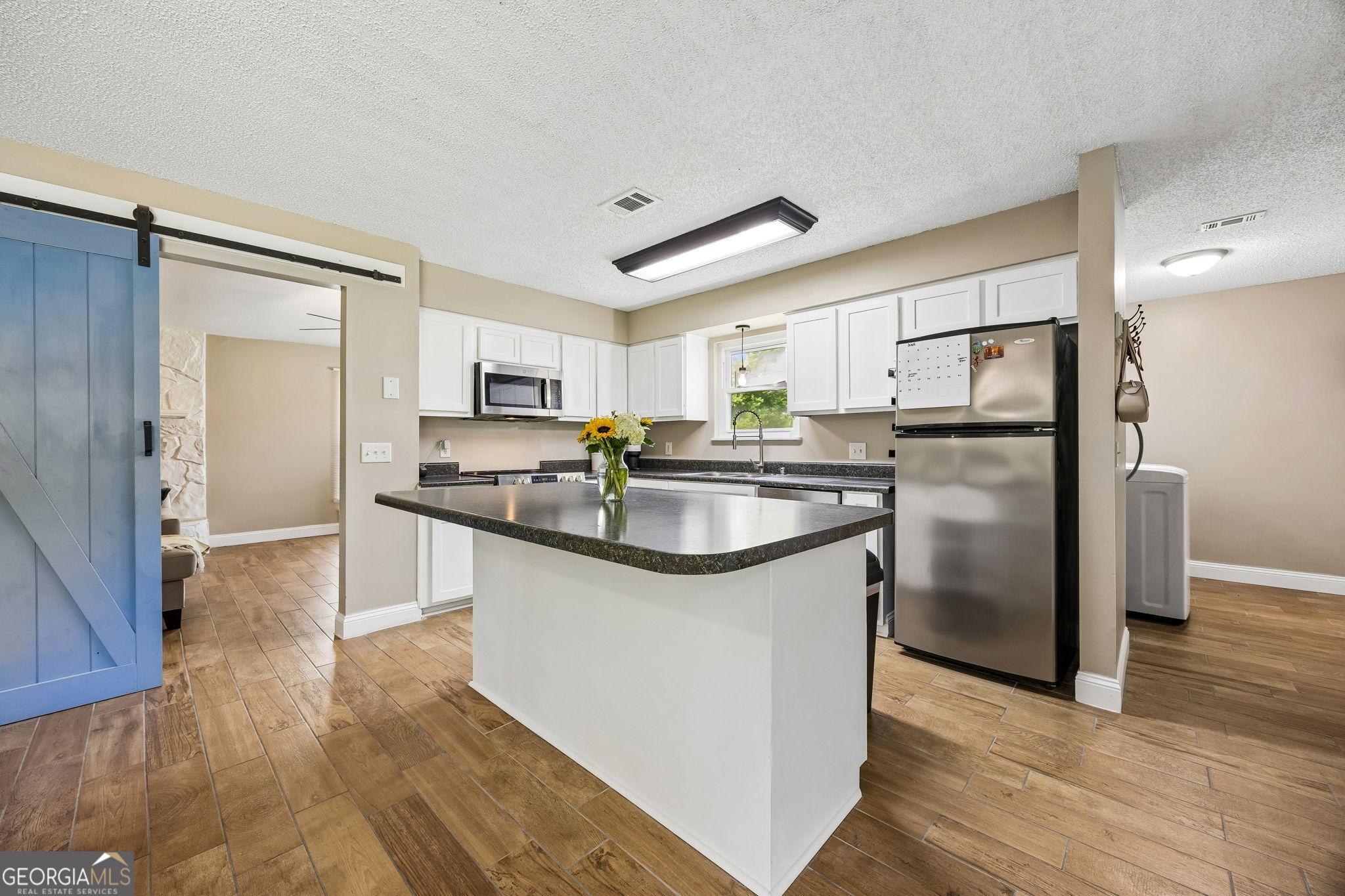 105 Wolf Bay Cir — photo
