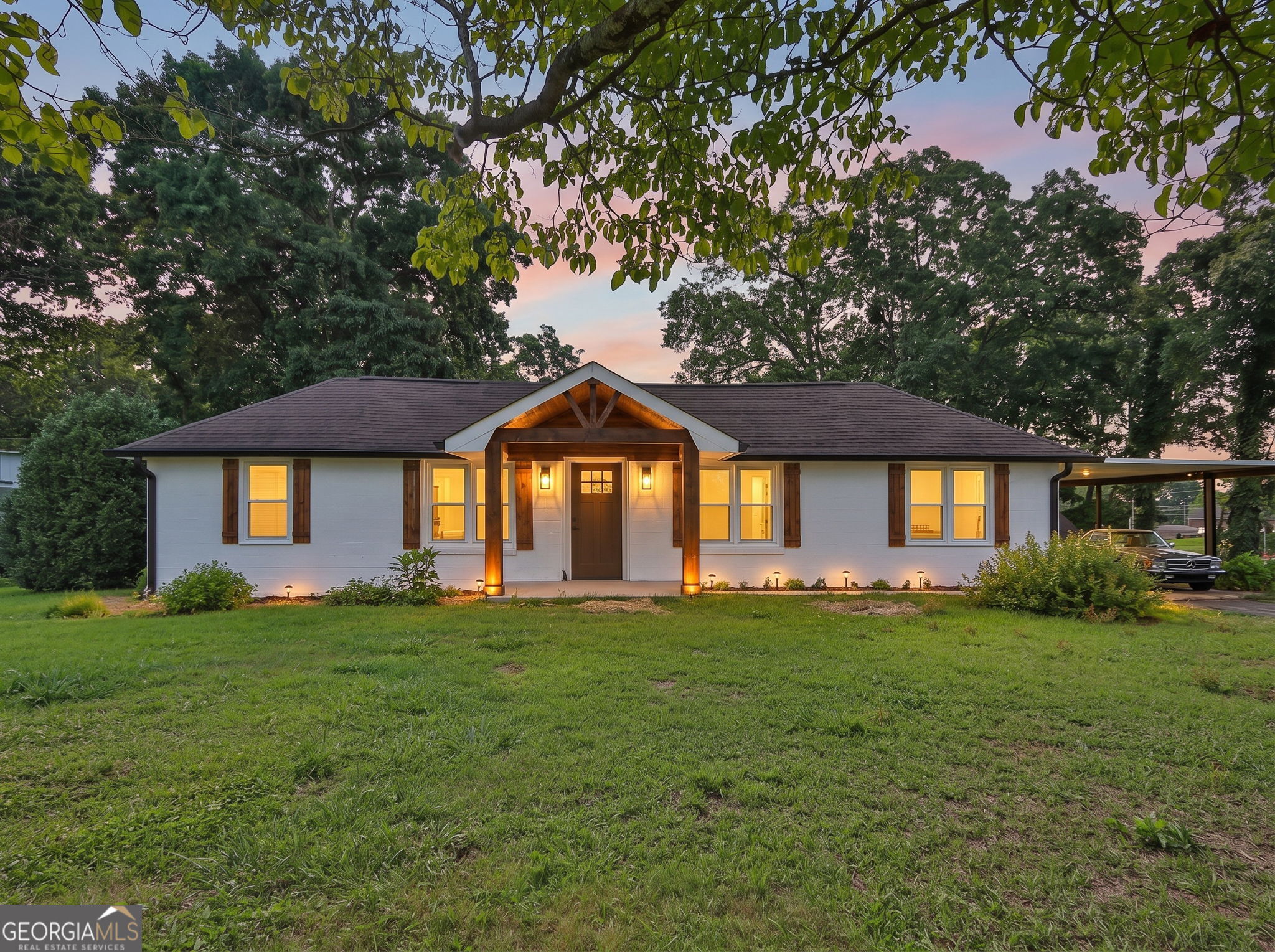 123 Cowan Rd — photo