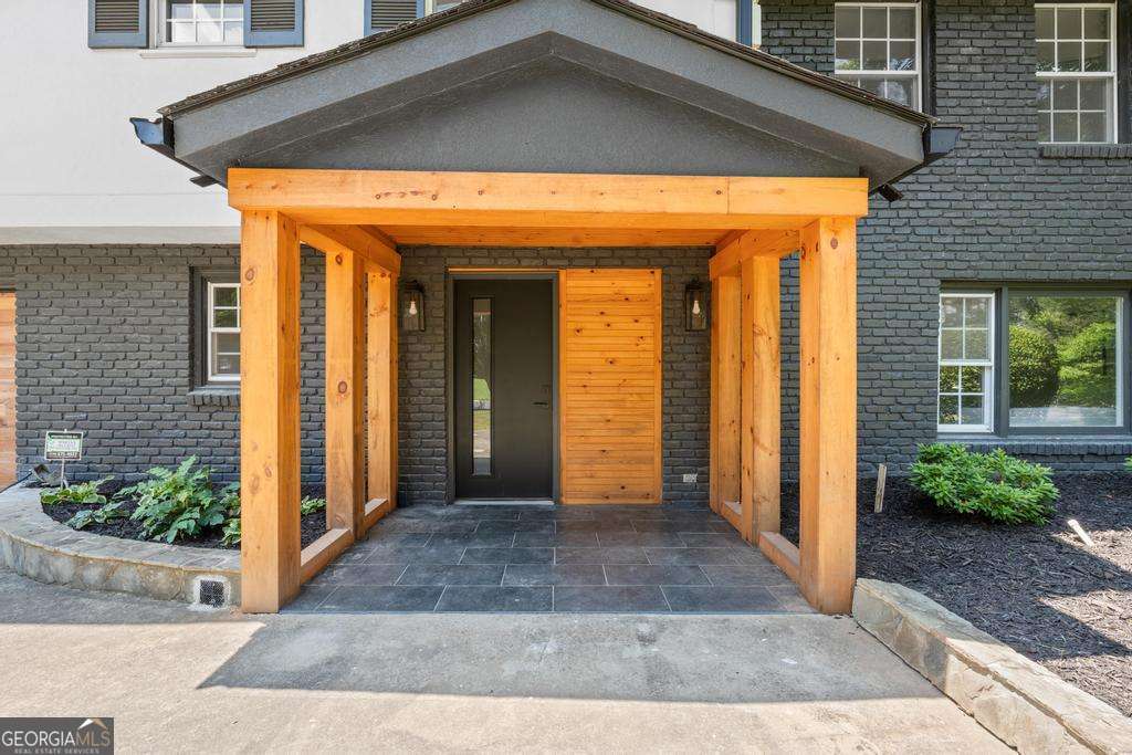 2938 Heather Dr — photo