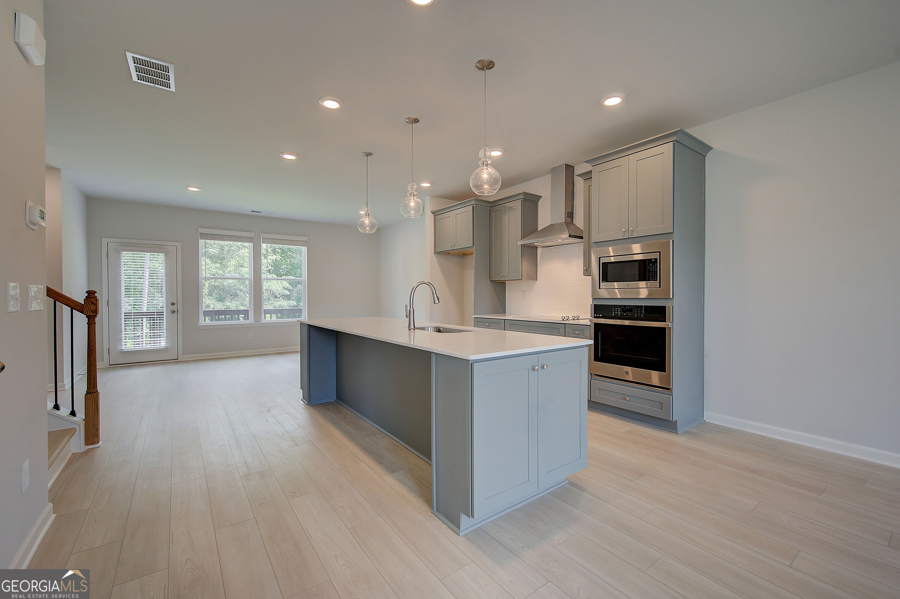 3004 Daybreak Ln — photo
