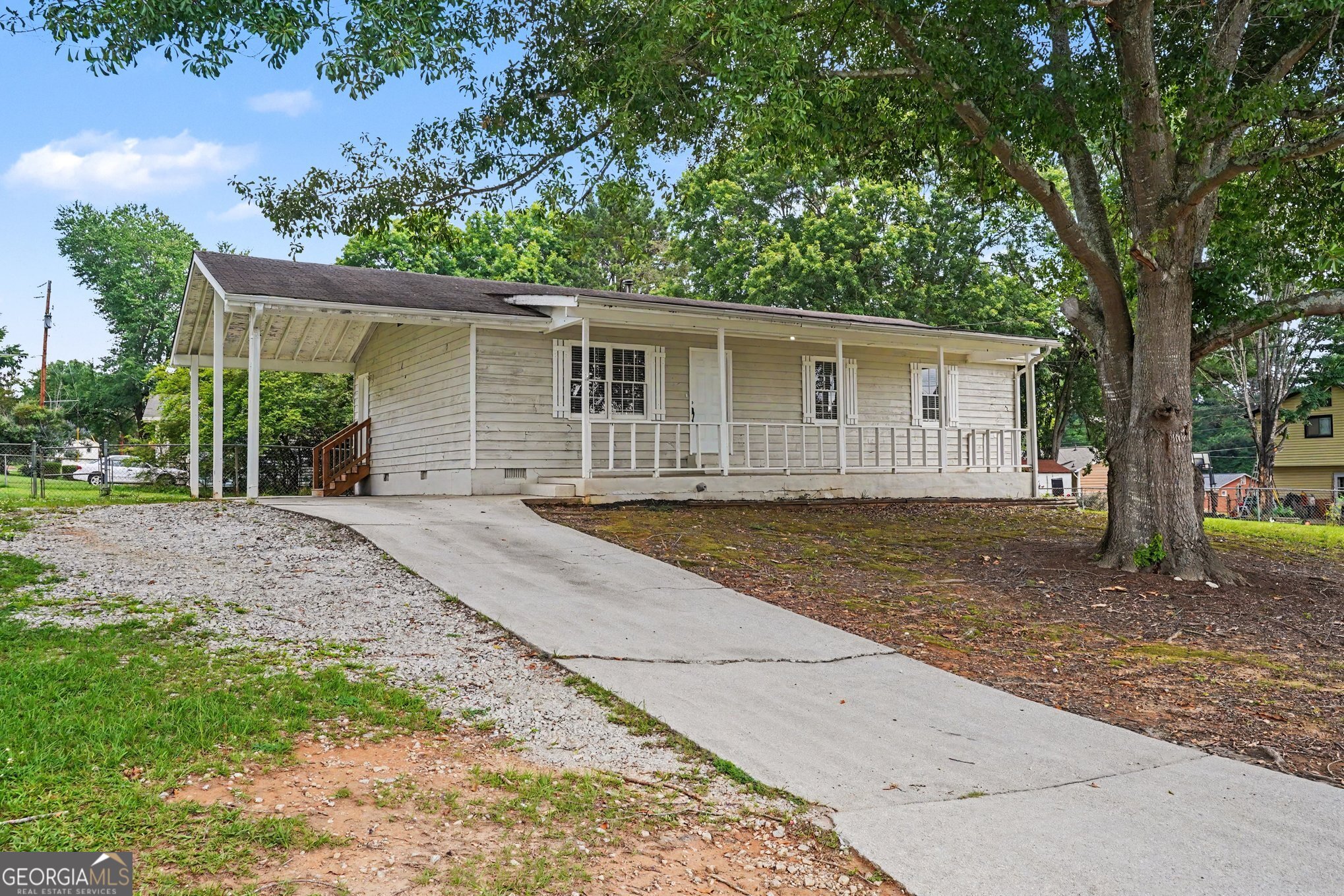 1394 Almand Creek Dr SW — photo