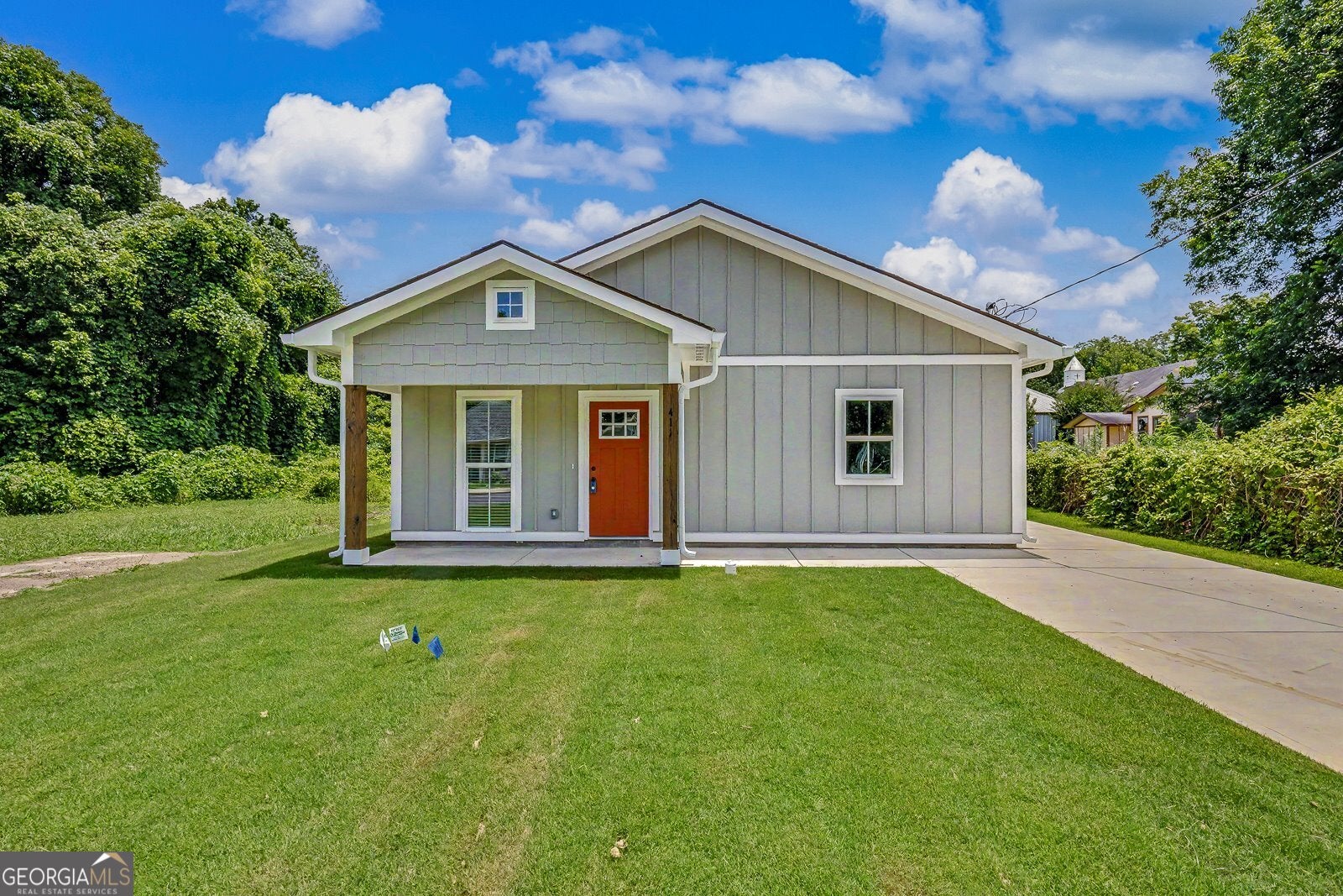 411 Hardy Ave SW — photo