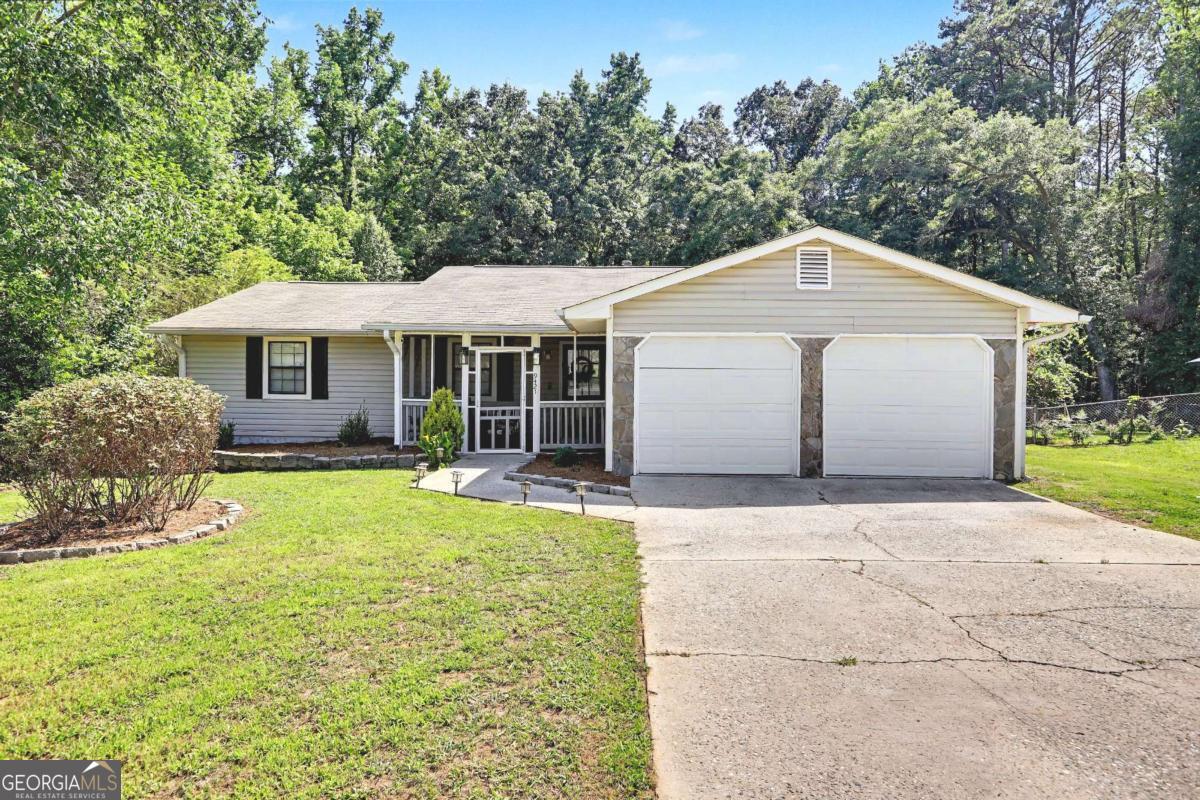 9421 Forest Knoll Dr — photo