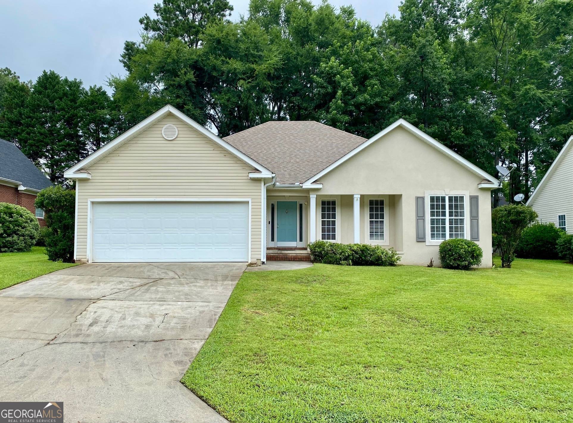 525 Sugarloaf Dr — photo