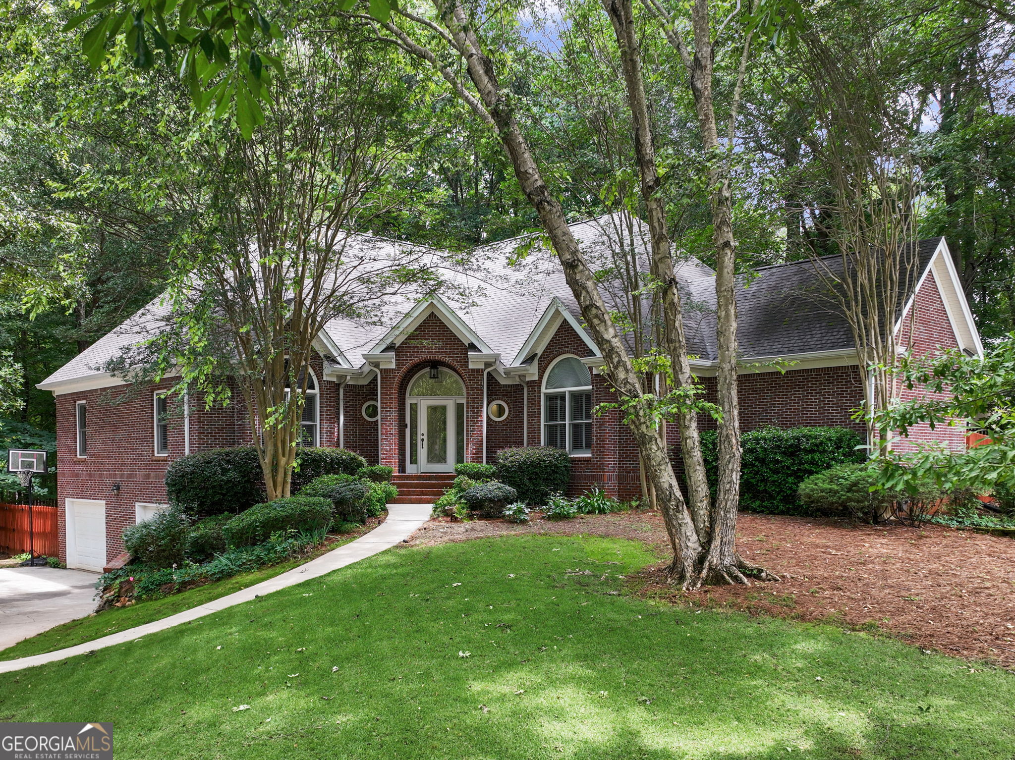 30 Couples Ct — photo