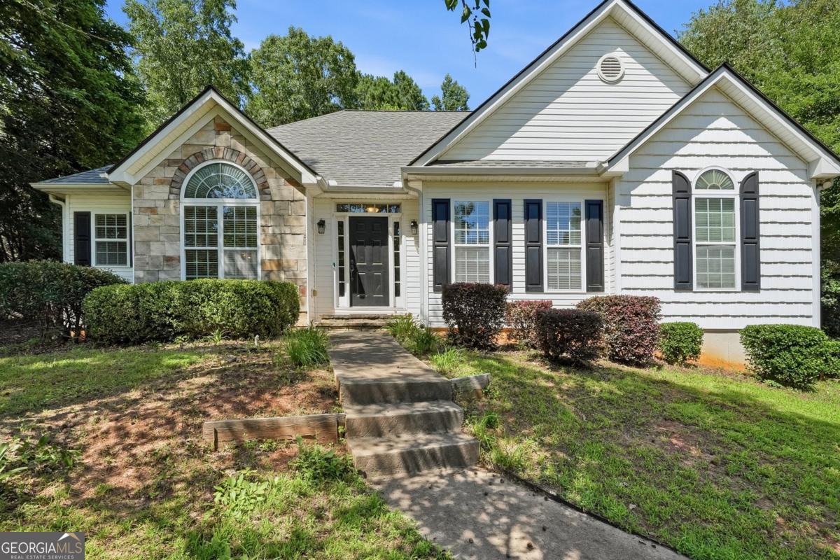 210 Amaranth Ct — photo