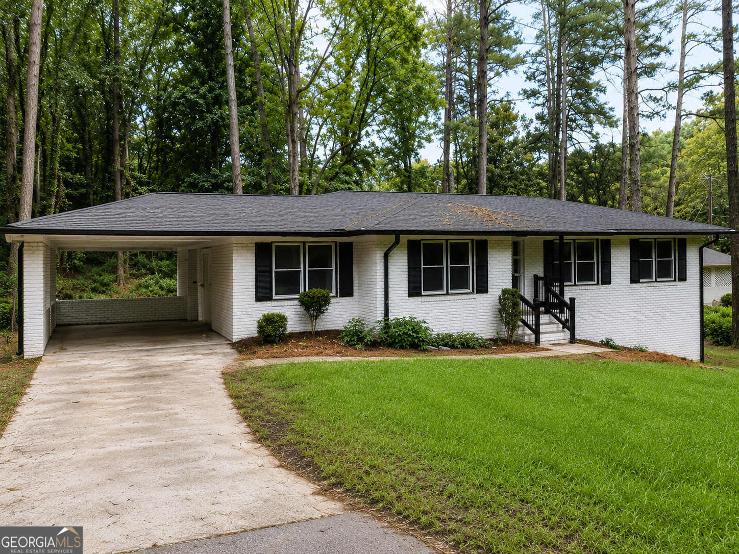 481 Hammond Dr — photo