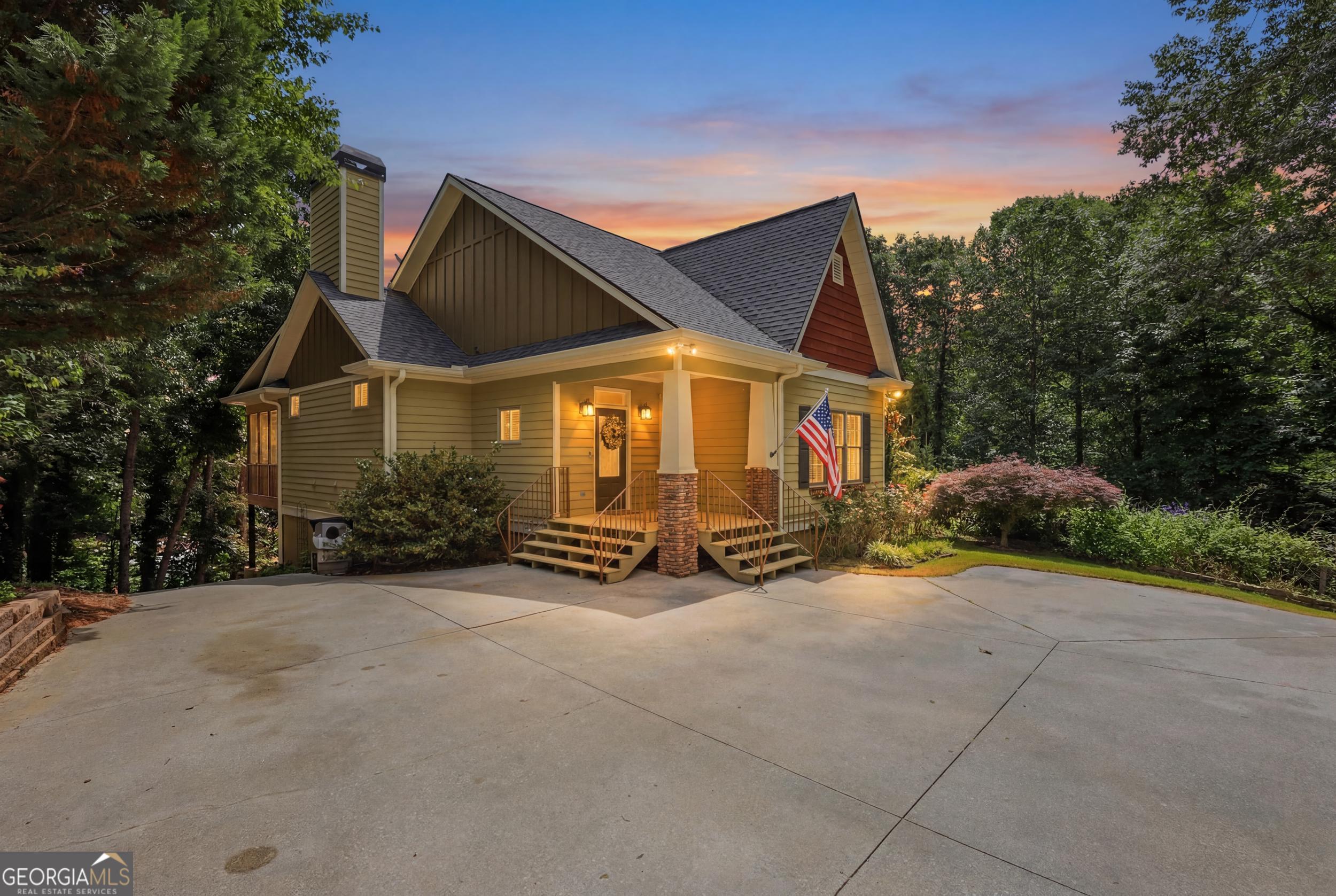 350 Drew Ln — photo