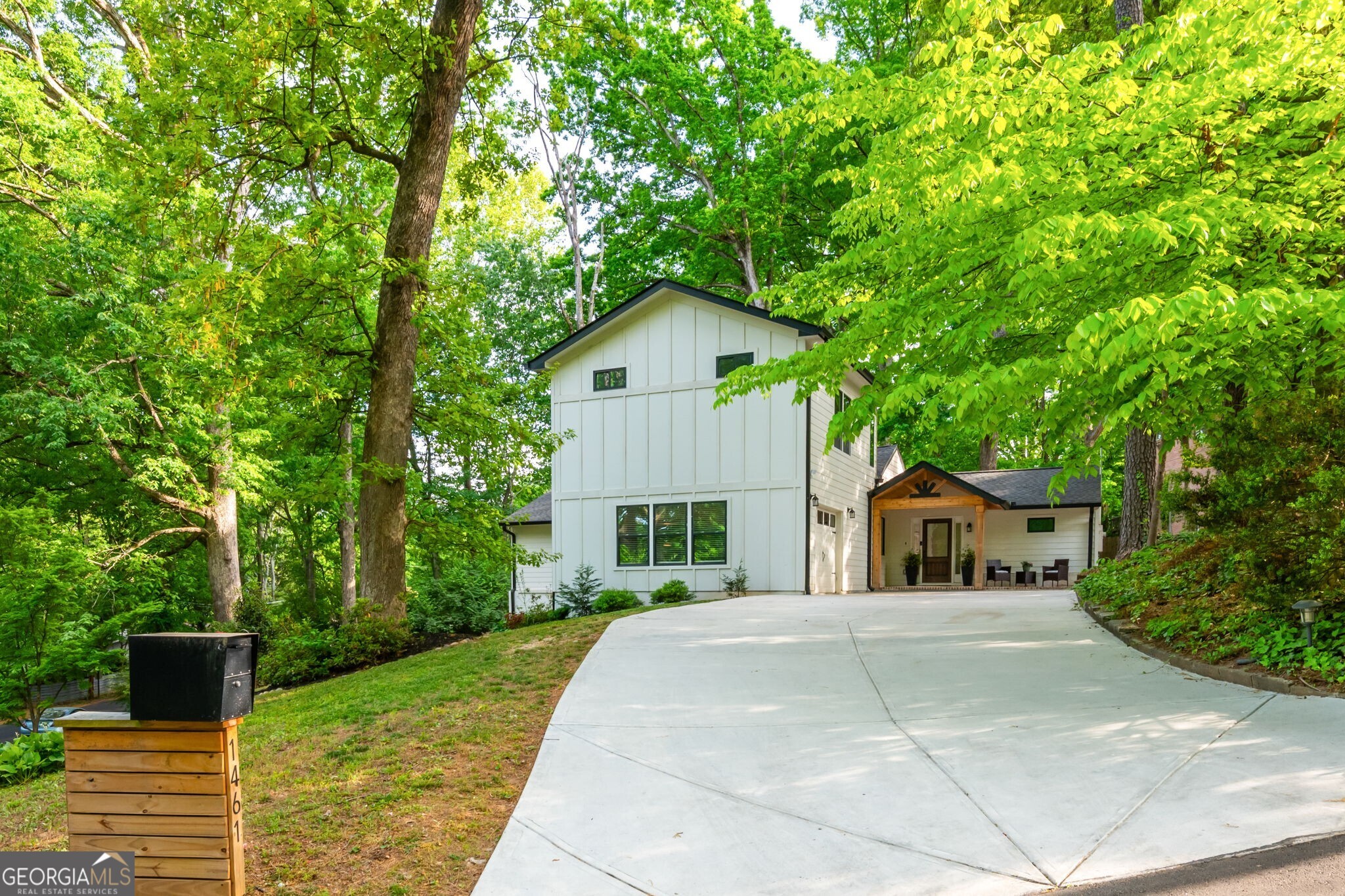 1461 Lively Ridge Rd NE — photo