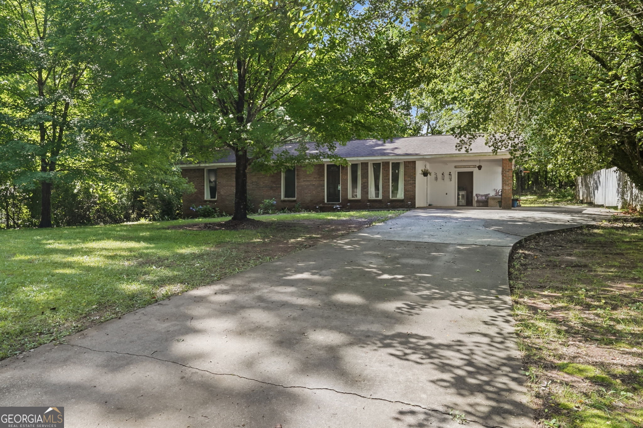 200 Ridgewood Drive, Cleveland, GA 30528