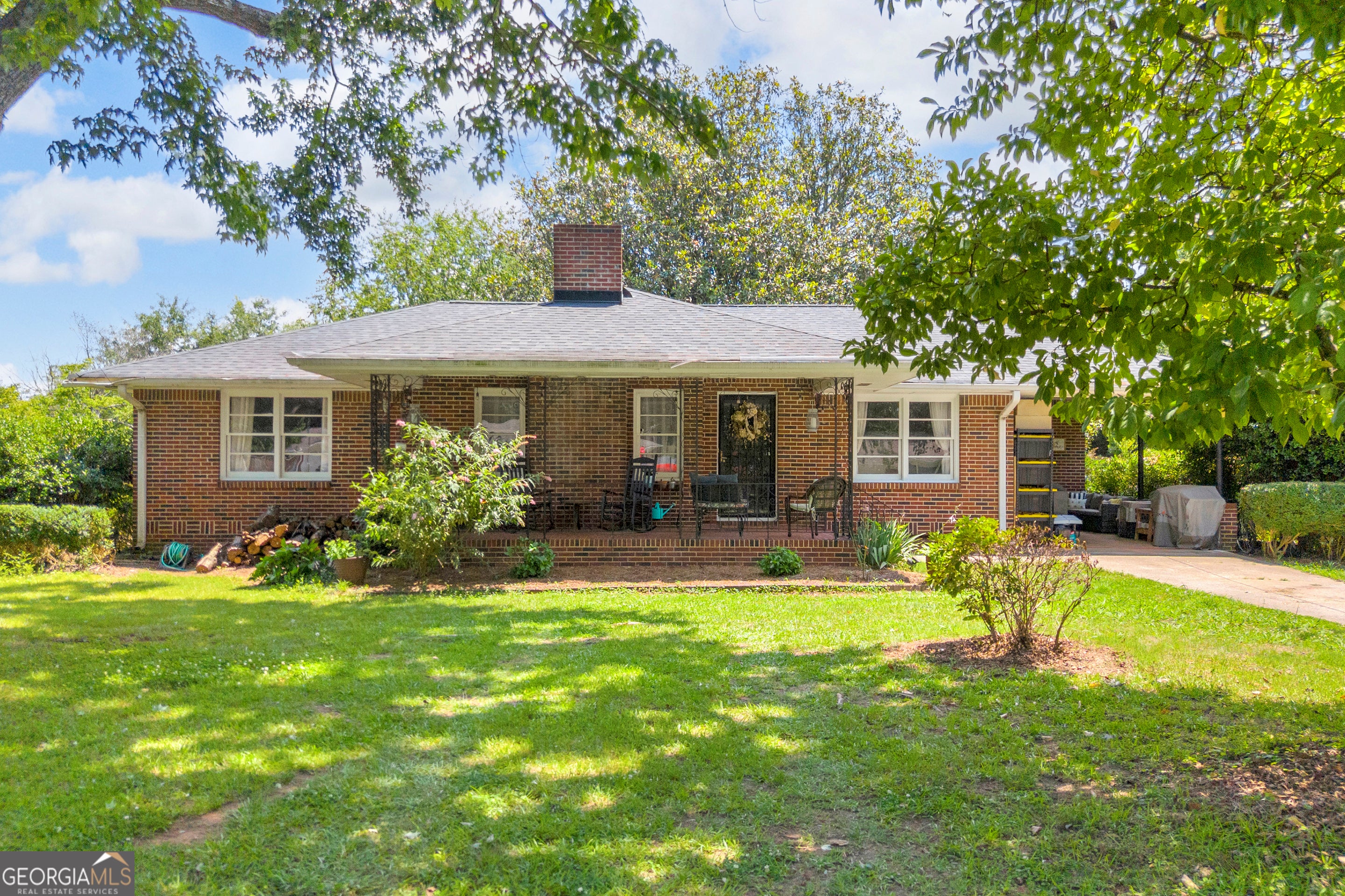 147 Clifford St — photo