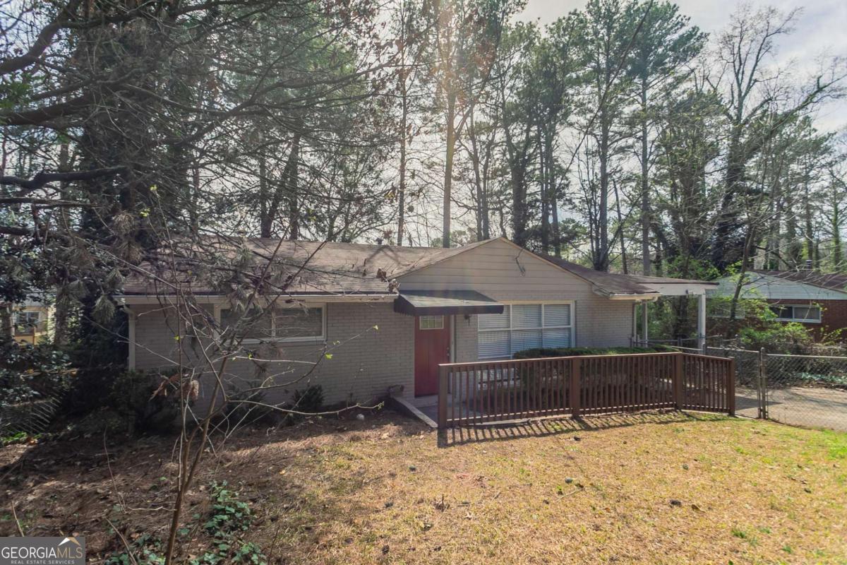 3425 Longleaf Dr — photo