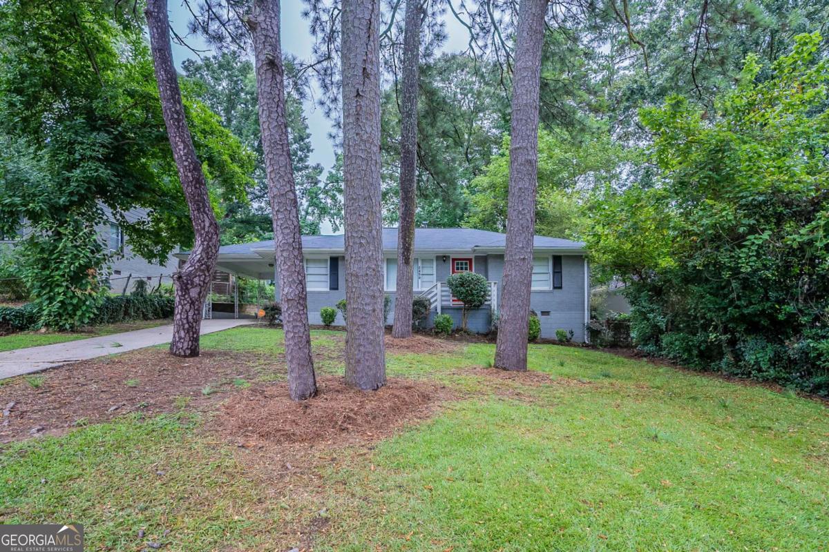 2450 Springdale Rd SW — photo