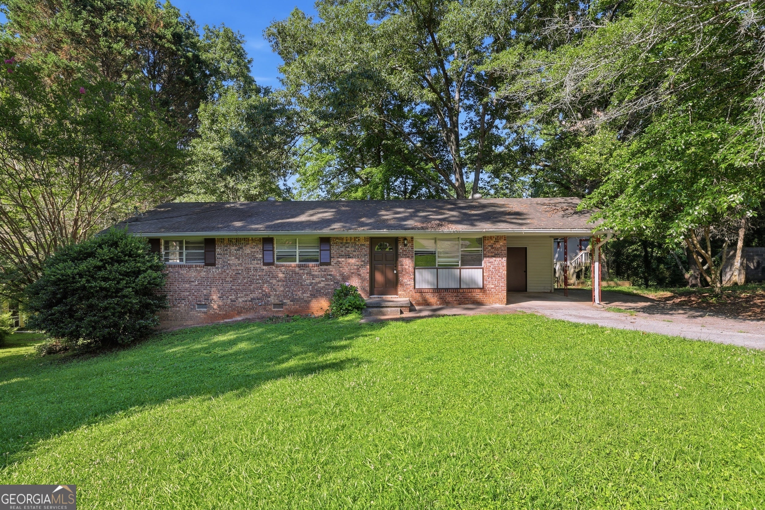 41 Poplar Way — photo