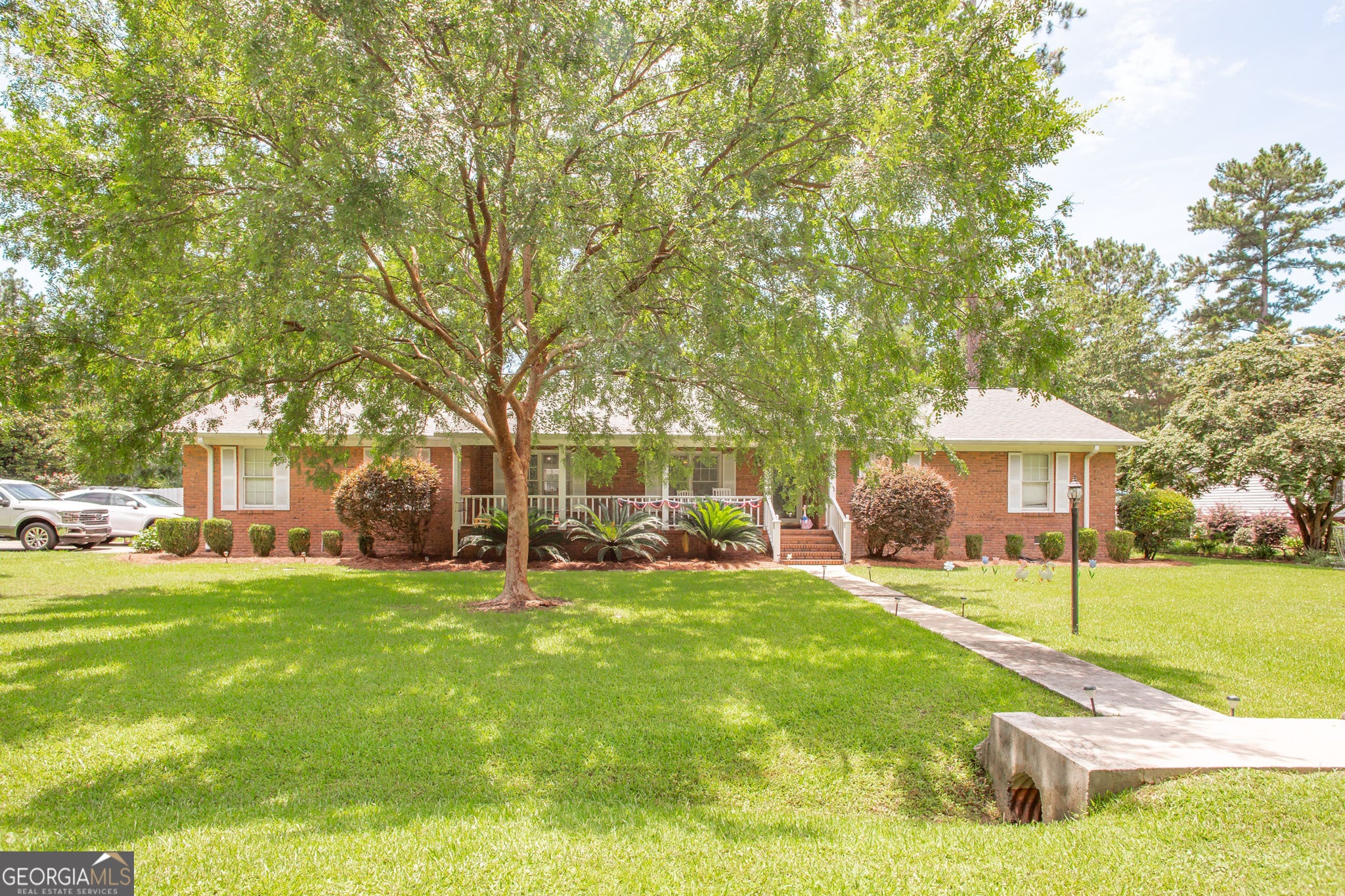 1249 Riverdale Dr — photo