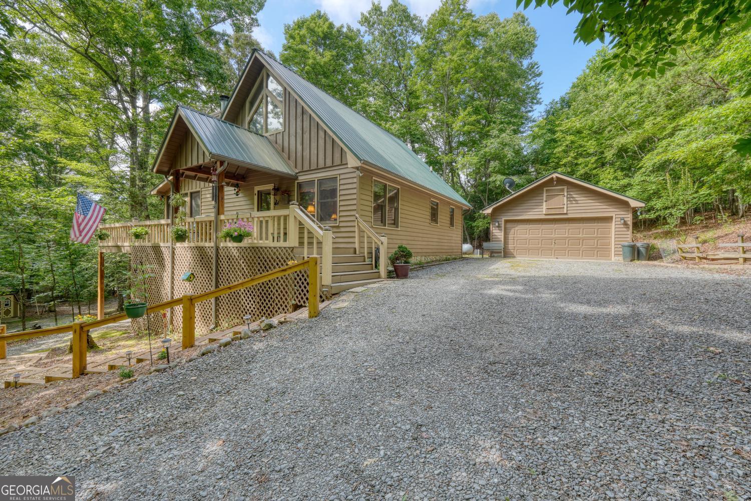 121 Laurel RDG, Morganton, GA 30560