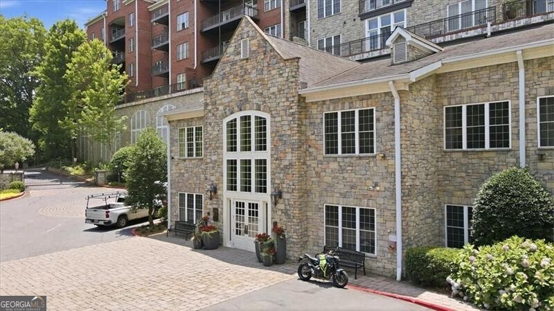 3280 Stillhouse Ln SE 401 — photo