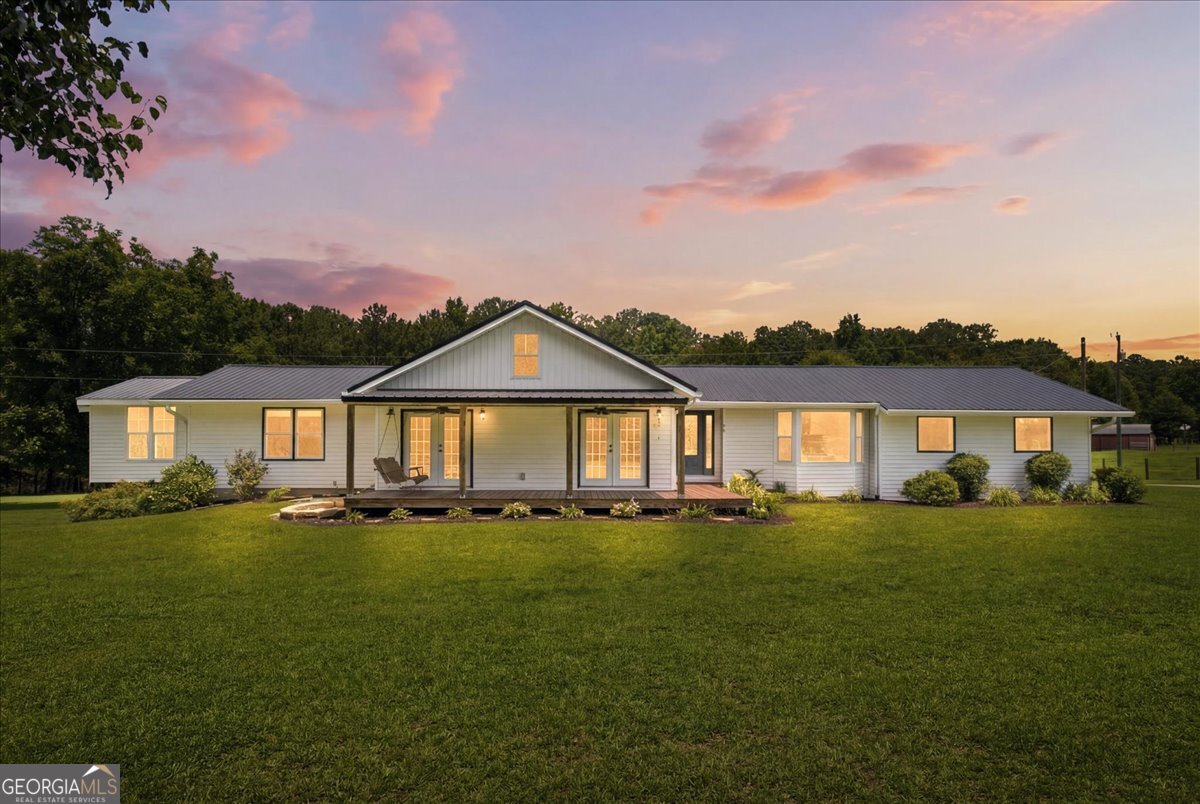 330 Sandy Lake Cir — photo