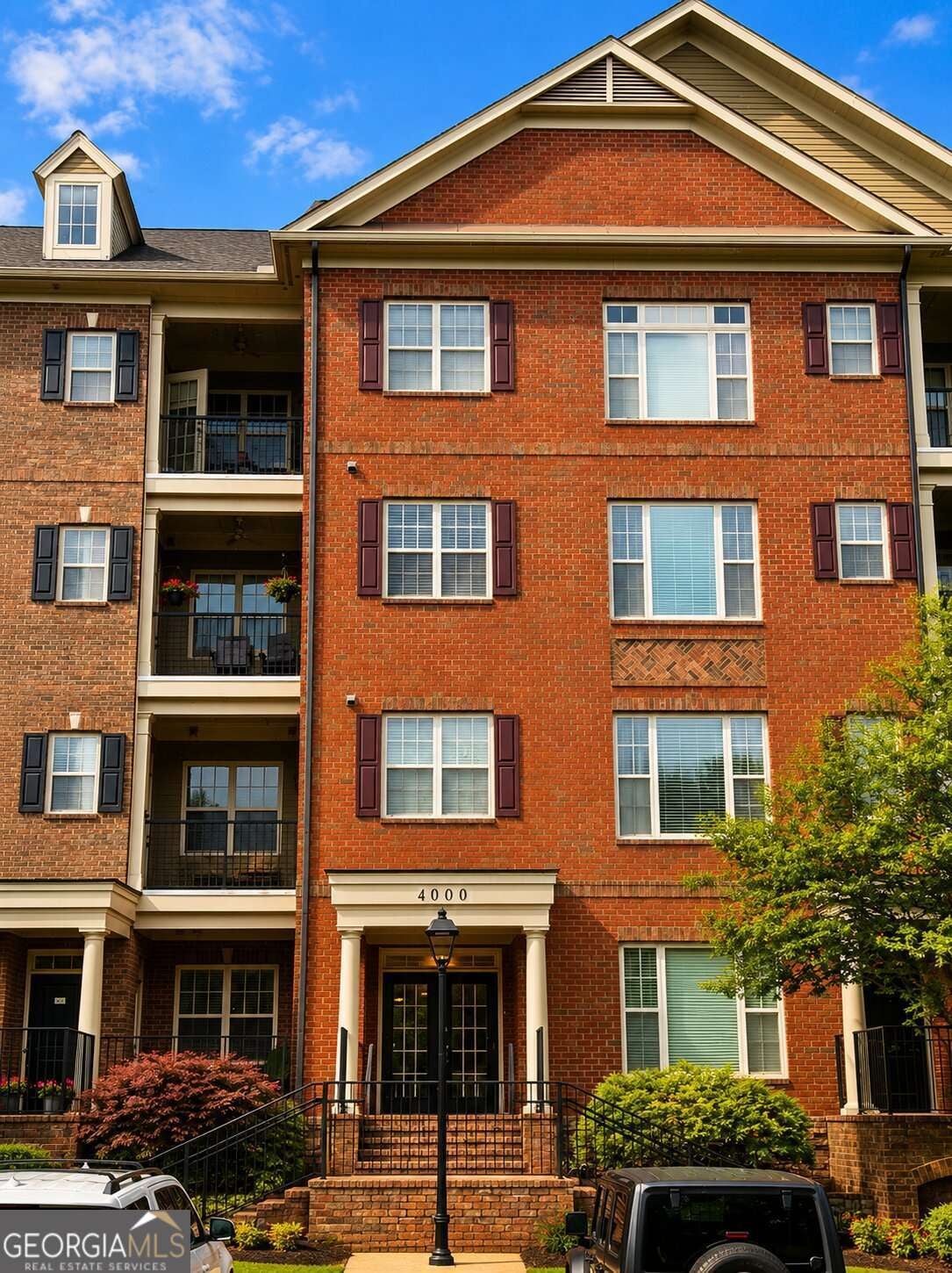 2300 Peachford Rd 4004 — photo