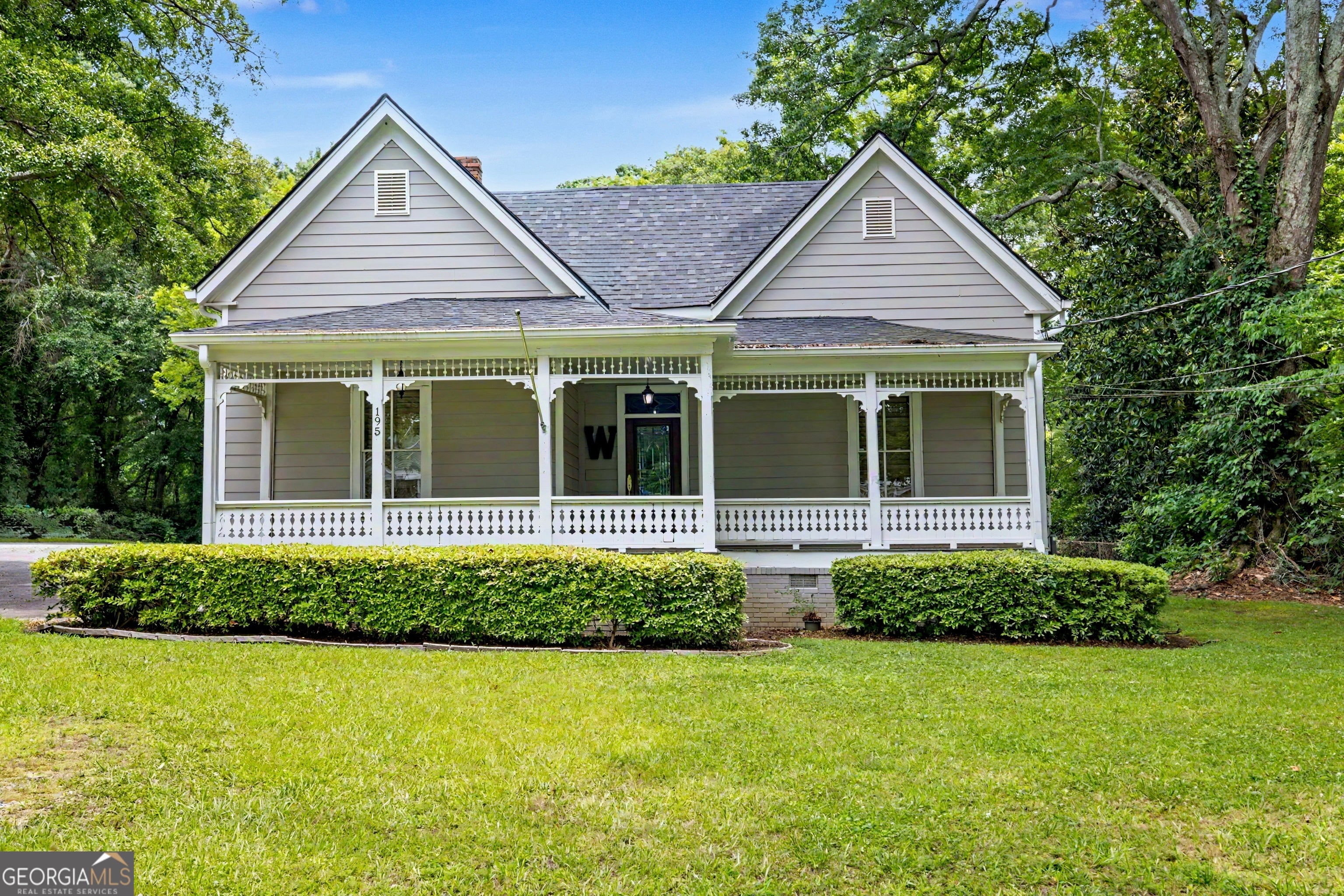 195 N Jeff Davis Dr — photo