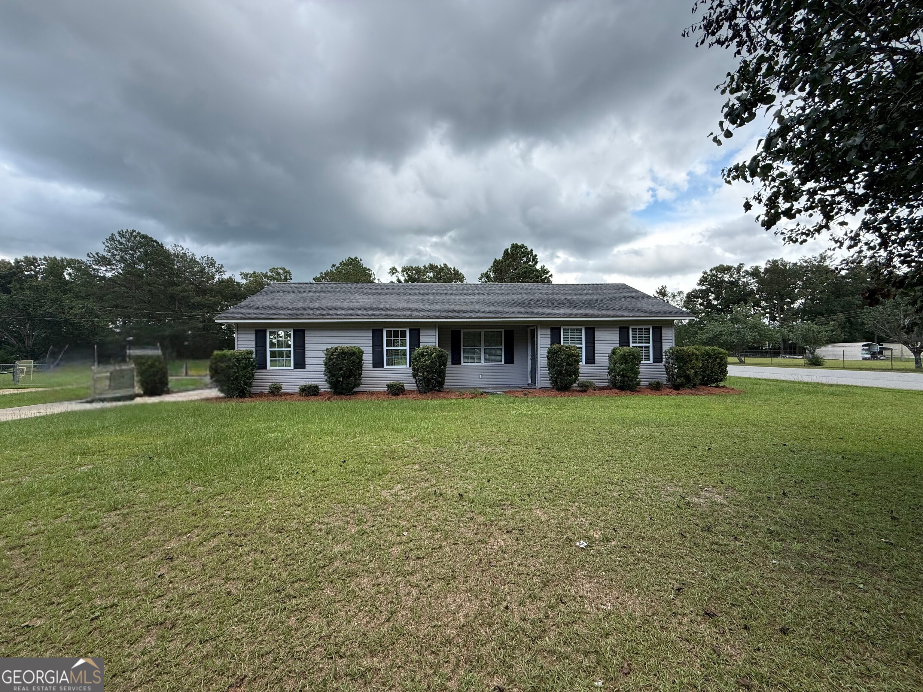 136 Trinity Road, Dublin, GA 31021 — photo 2