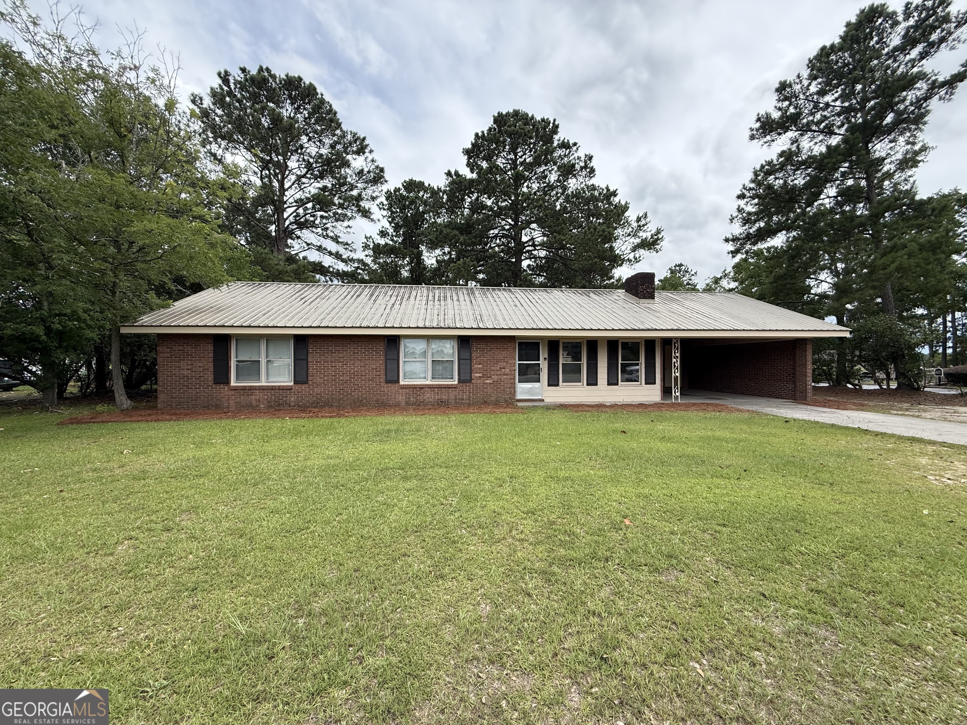 602 Hillcrest Pkwy — photo